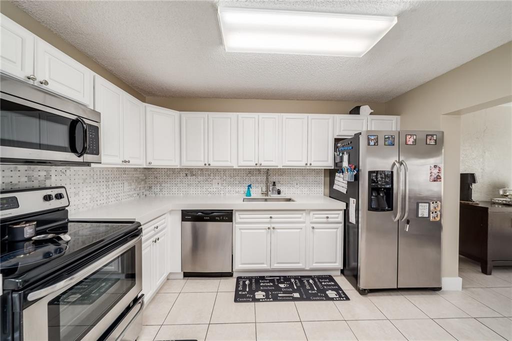 Boca Pointe - Residential