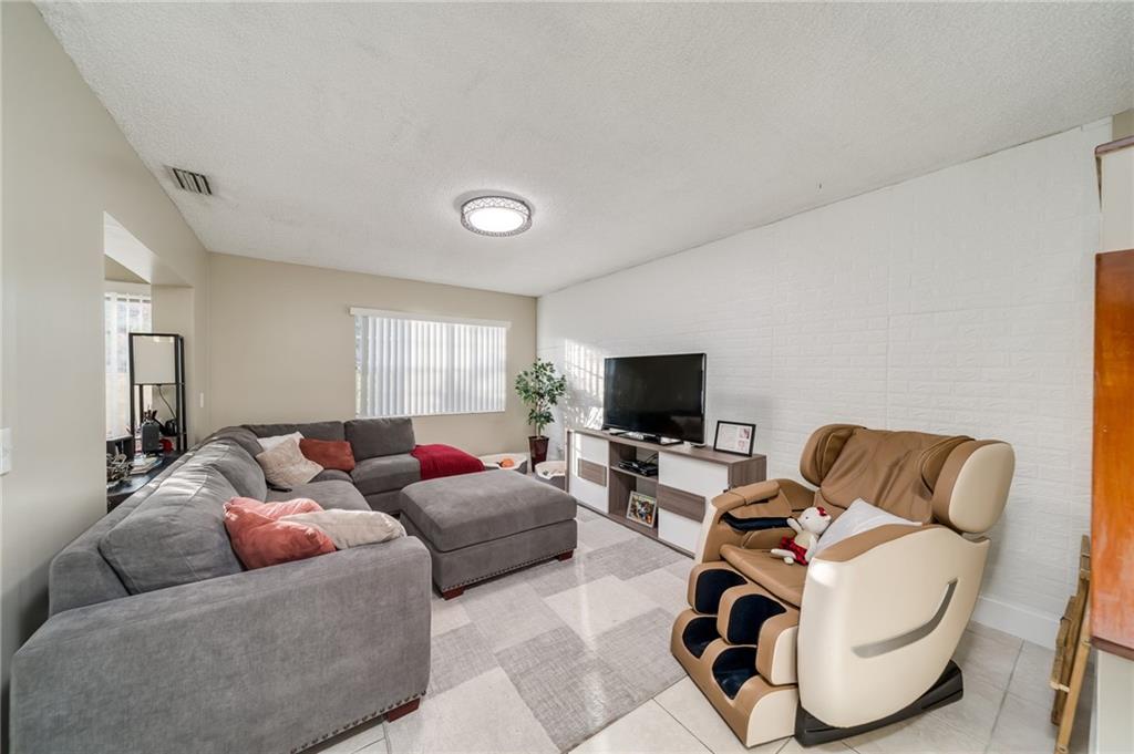 Boca Pointe - Residential