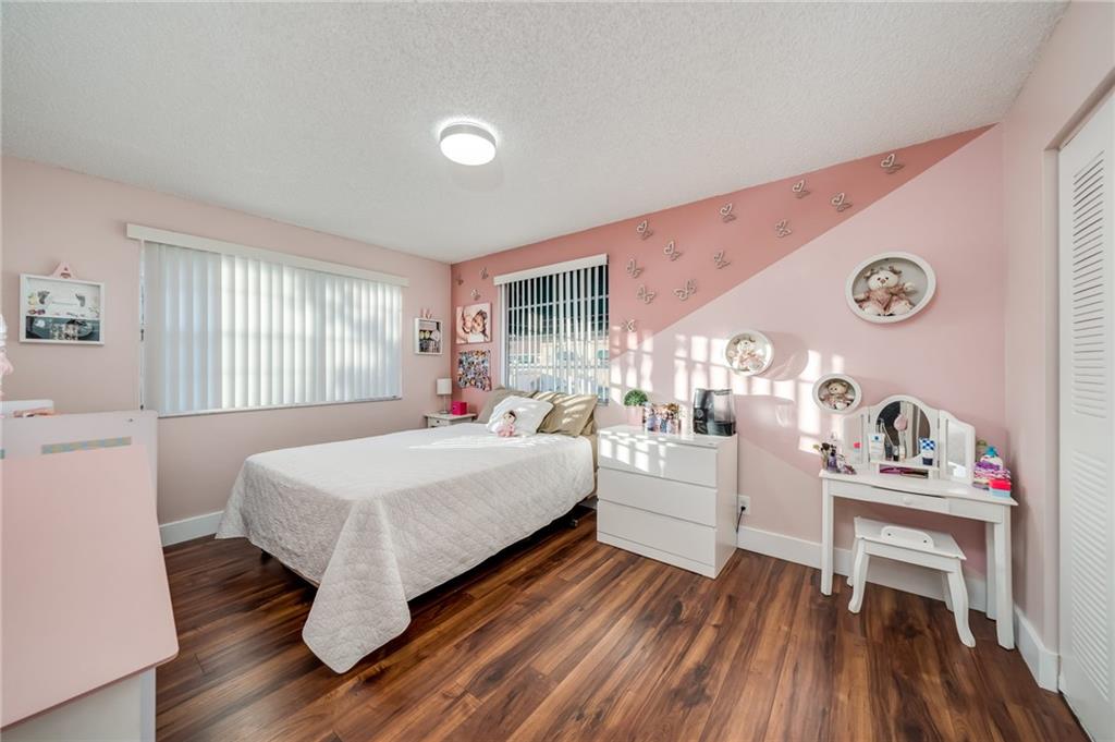 Boca Pointe - Residential