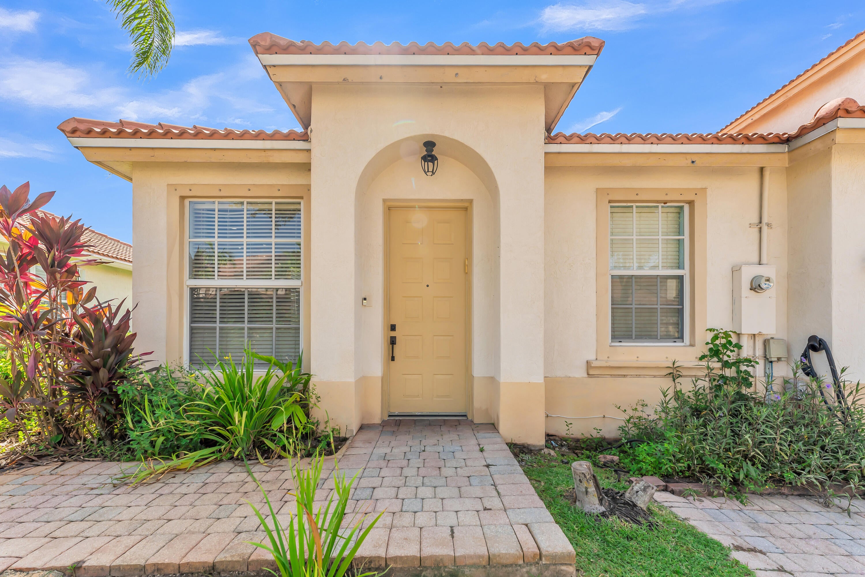 1723 NW 78TH Way 1723, Pembroke Pines FL 33024
