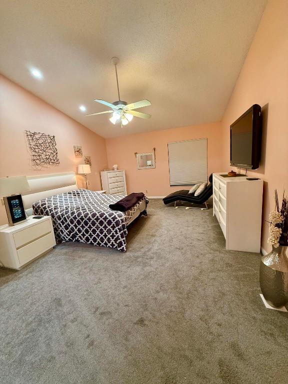 Woodmont Tr 71 105-14 B - Residential