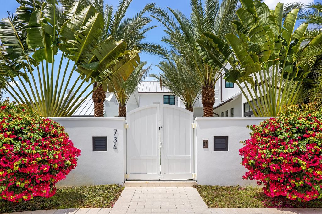 Photo of 734 S Ocean Boulevard, Delray Beach, FL 33483 (MLS # B26017163)