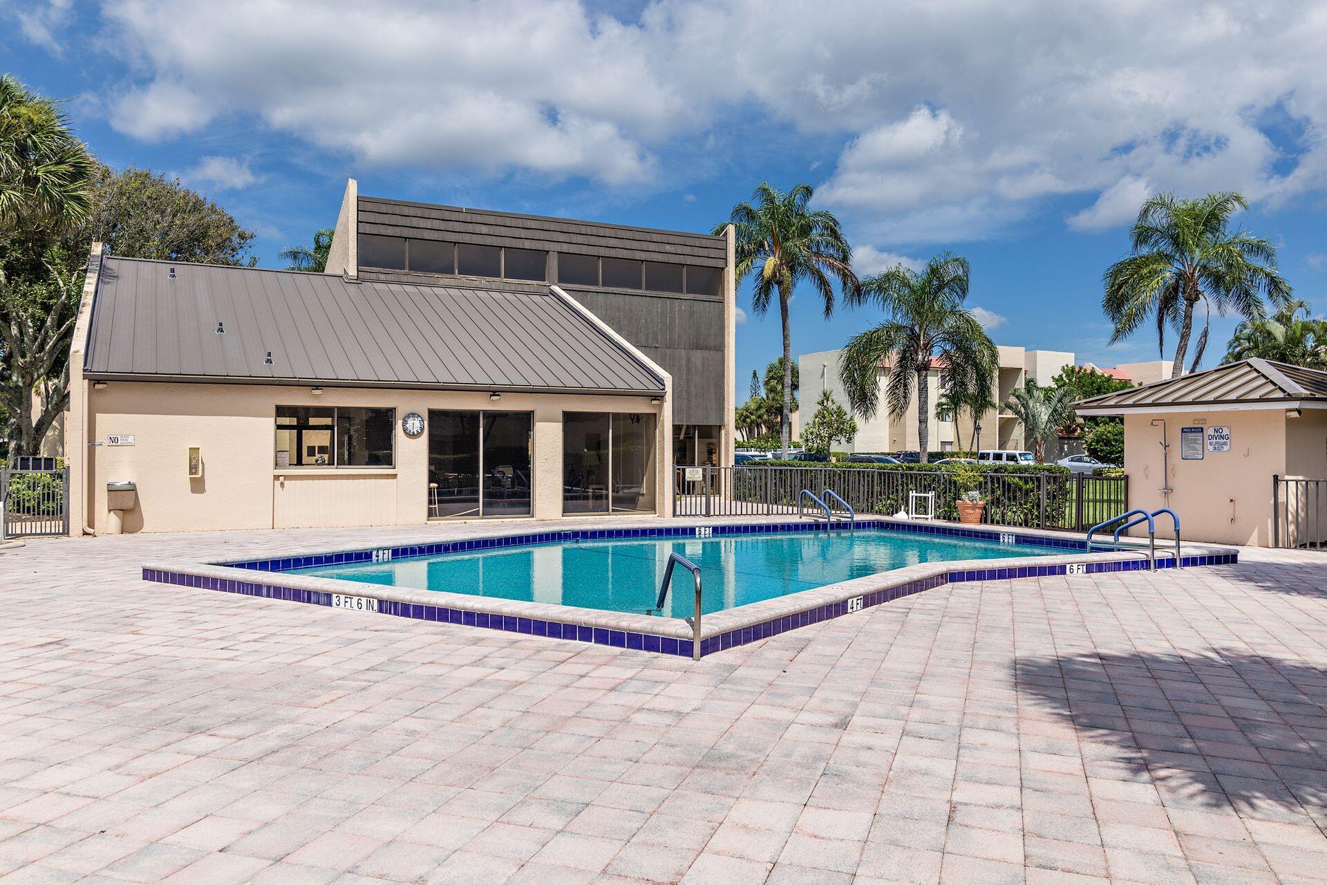 POOLSIDE VILLAS AT THE RACQUET CLUB CONDO FILE - Residential Lease