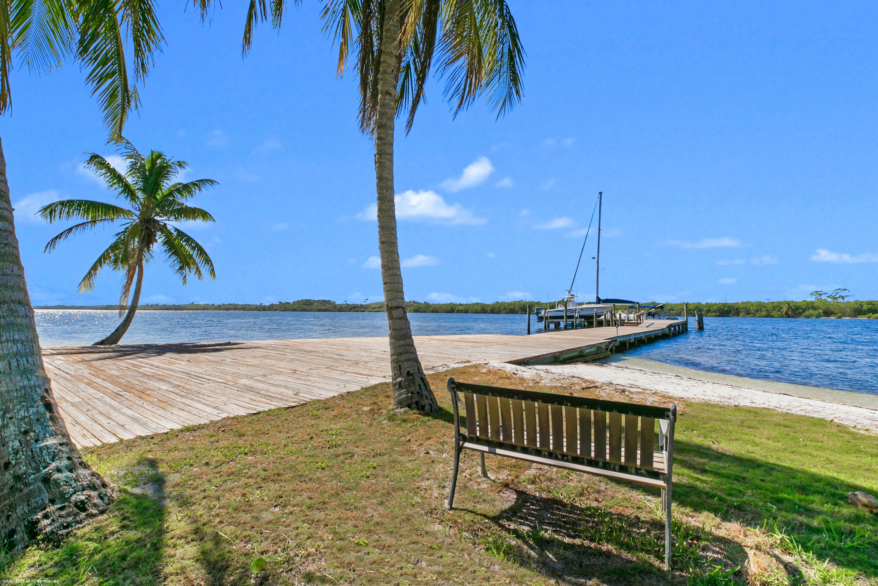 JUPITER ISLAND - Residential