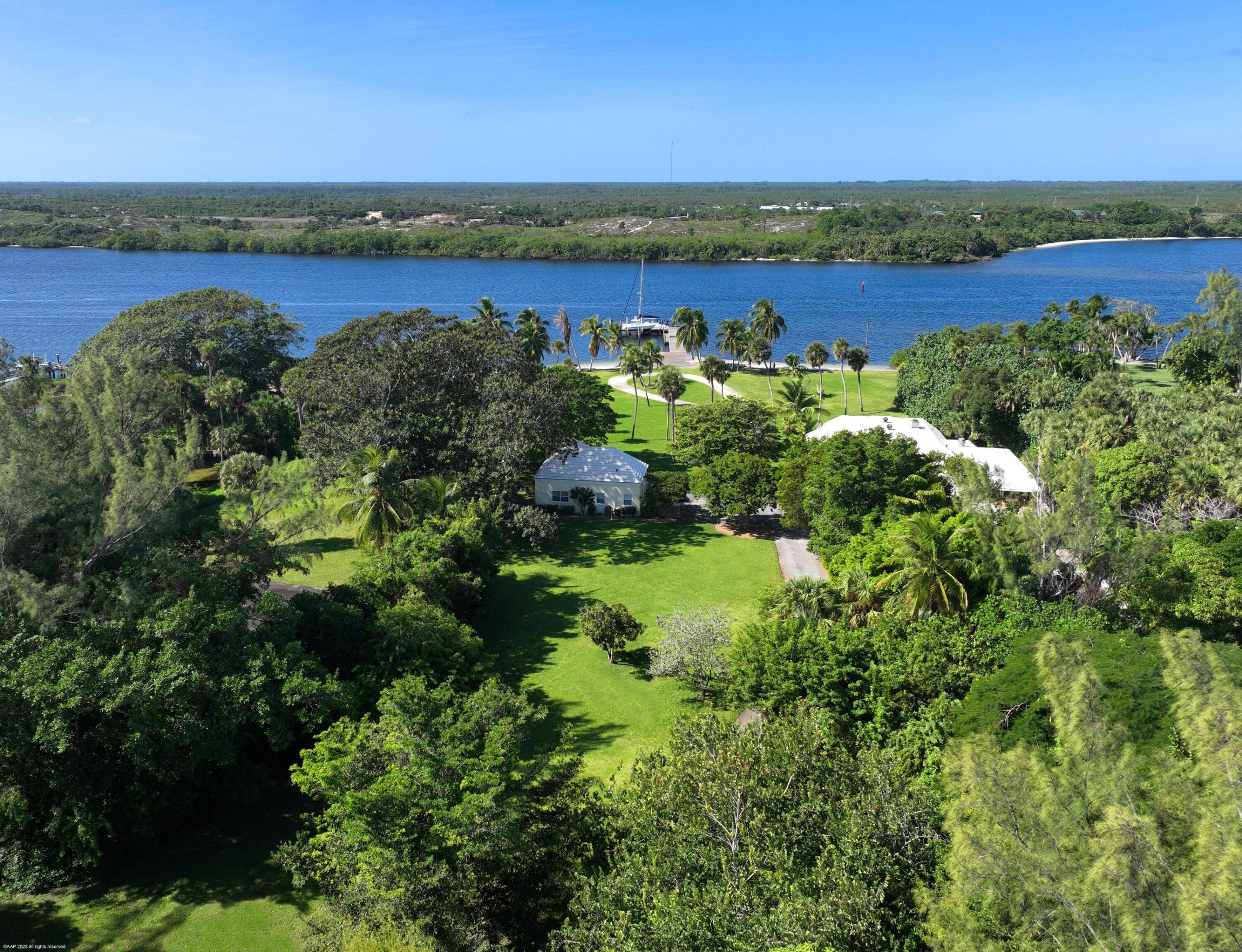JUPITER ISLAND - Residential