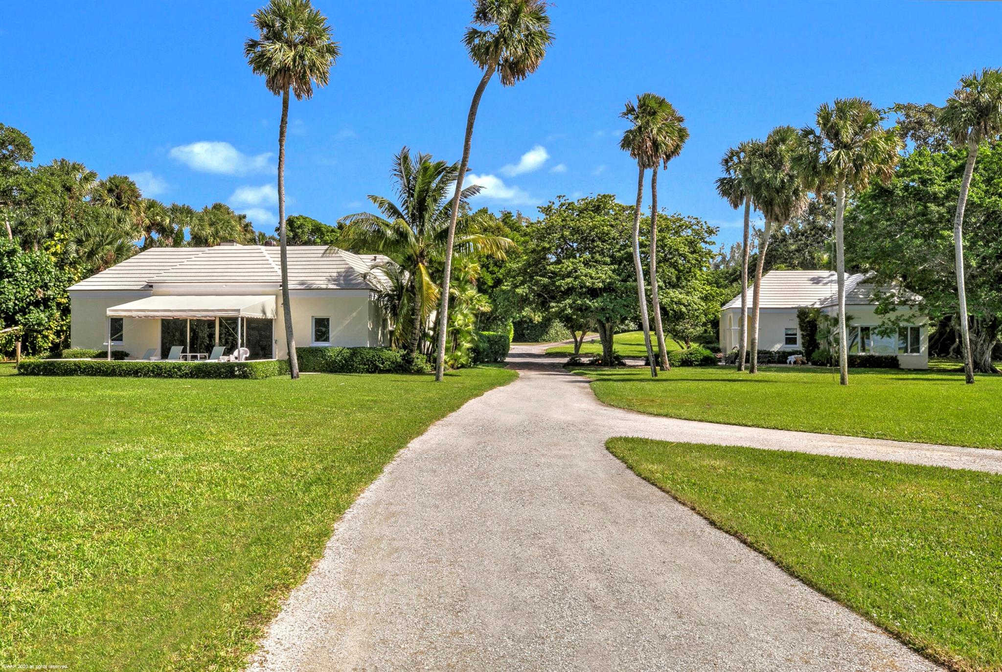 JUPITER ISLAND - Residential