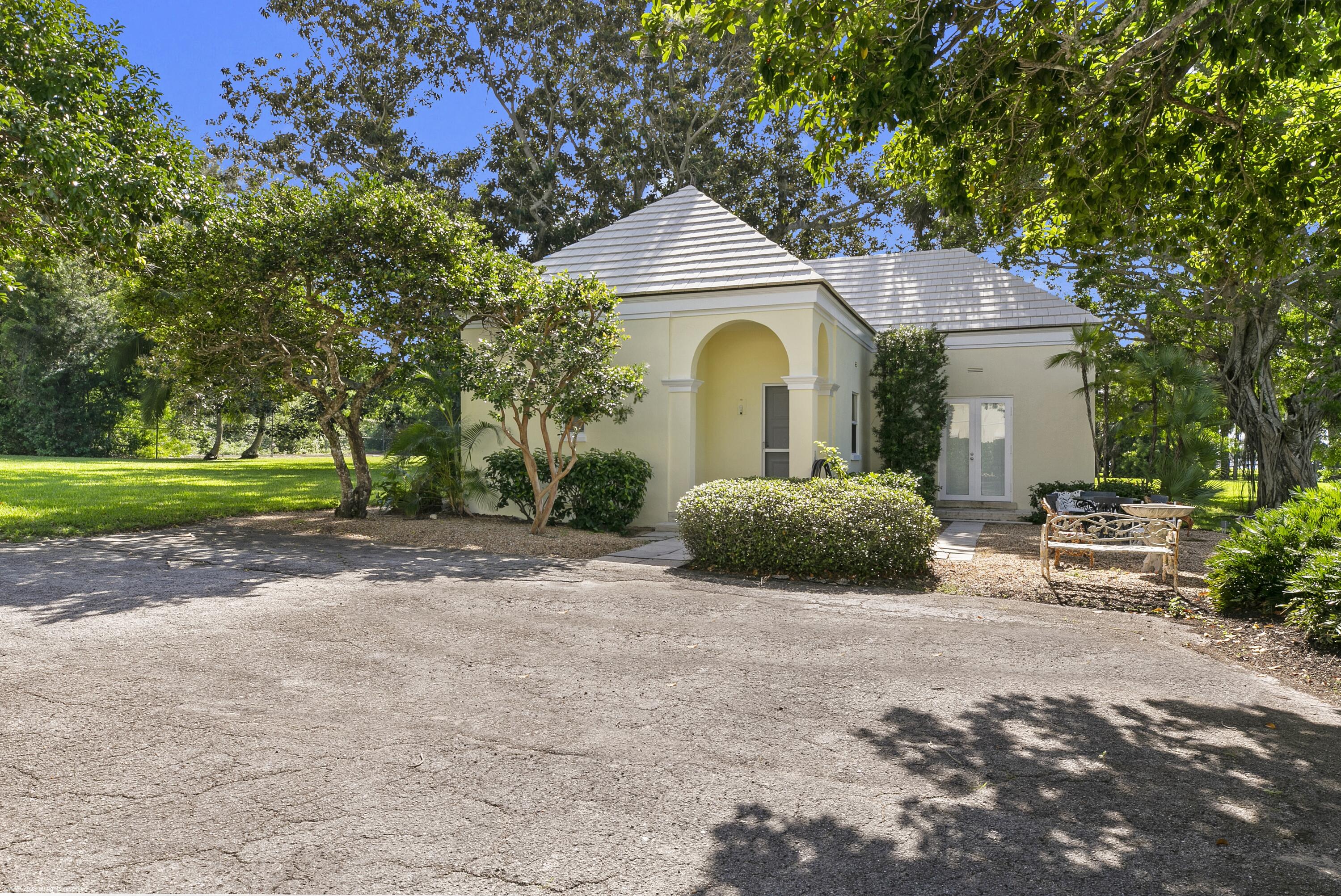 JUPITER ISLAND - Residential