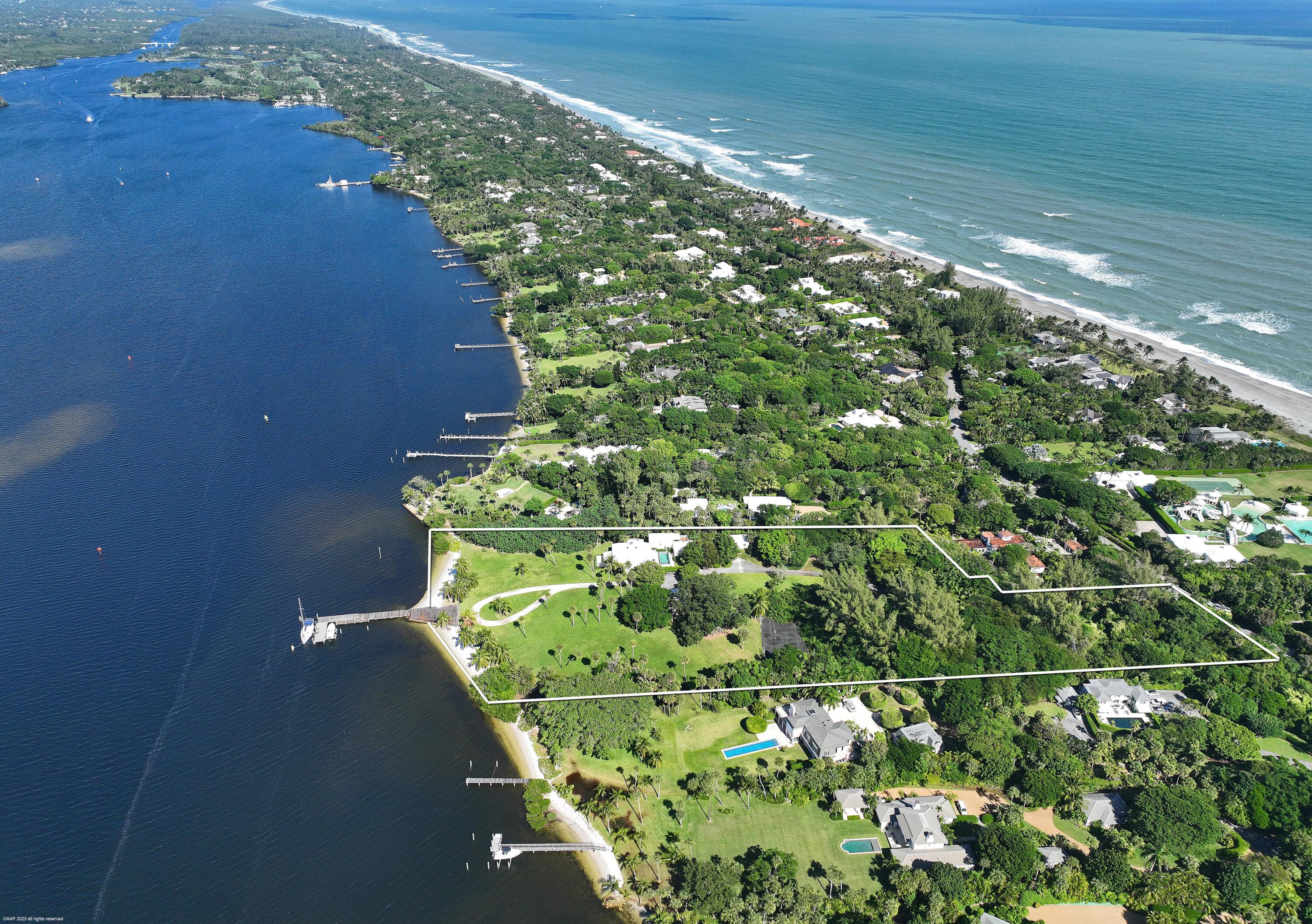 JUPITER ISLAND - Residential