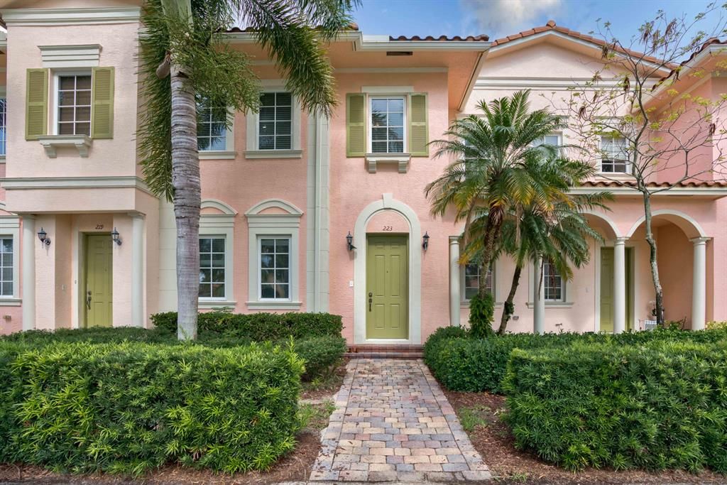 Photo of 223 Mulligan Place Pl, Jupiter, FL 33458 (MLS # R10807917)