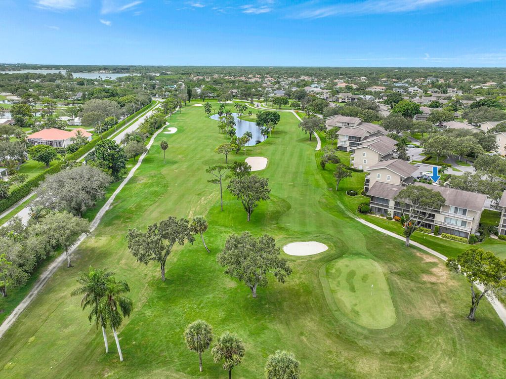 Photo of 18429 SE Wood Haven Lane #H, Jupiter, FL 33469 (MLS # R10906591)