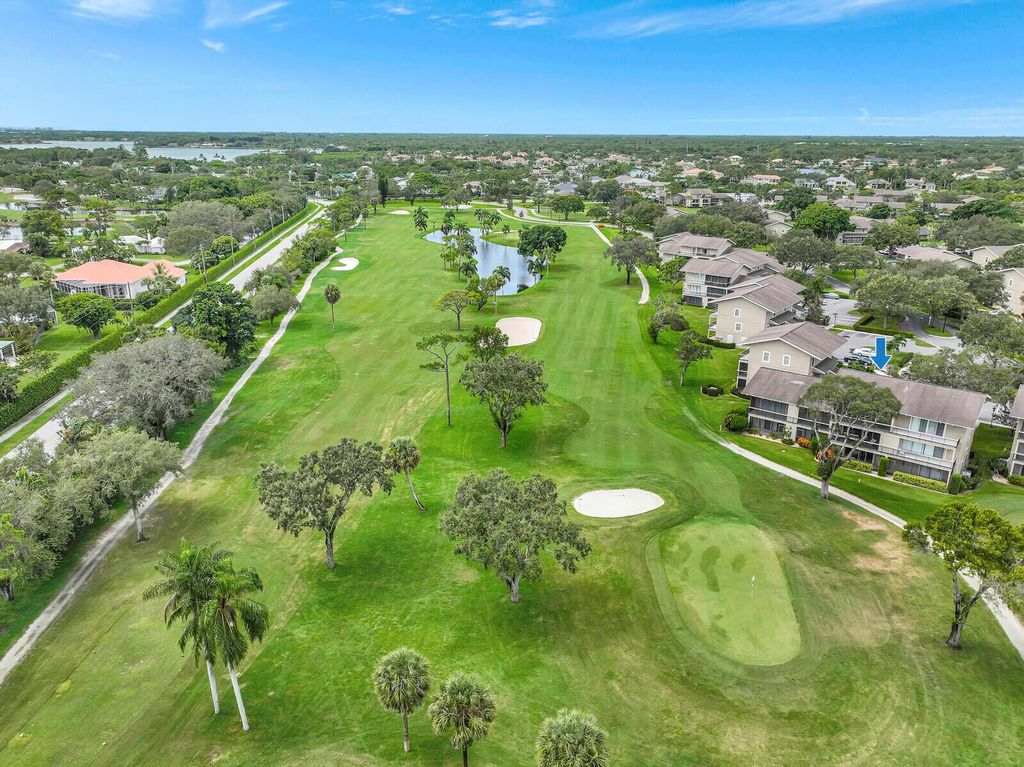 Photo of 18429 SE Wood Haven Lane #H, Jupiter, FL 33469 (MLS # R10906591)