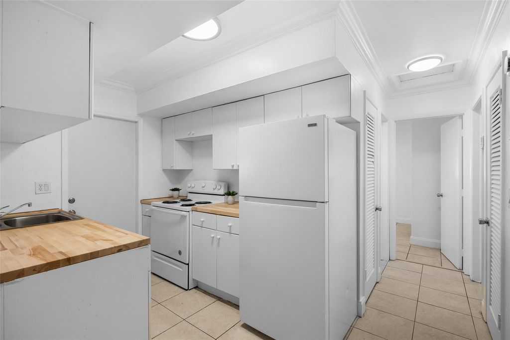 Photo of 1017 NE 23rd Drive, Fort Lauderdale, FL 33305 (MLS # F10531780)