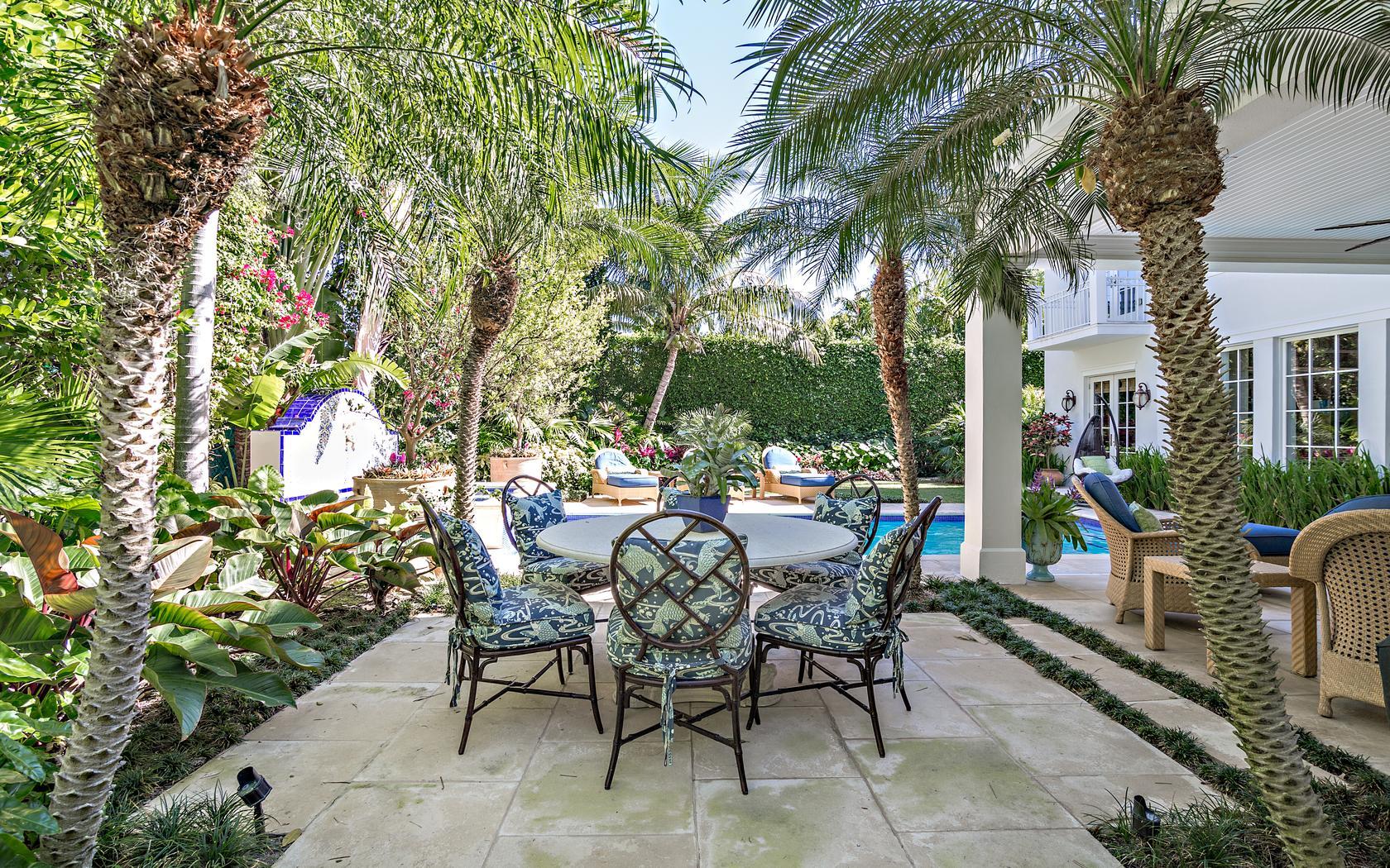 EL ENCANTO - Residential