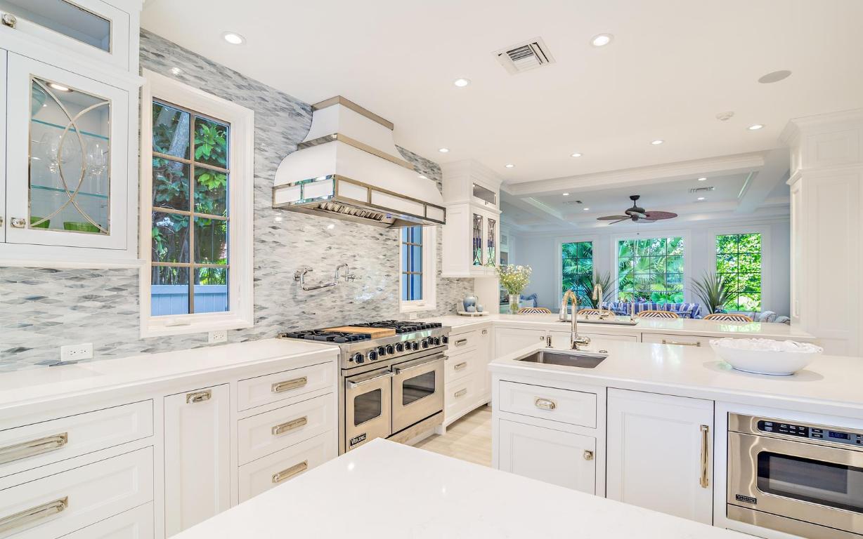 EL ENCANTO - Residential