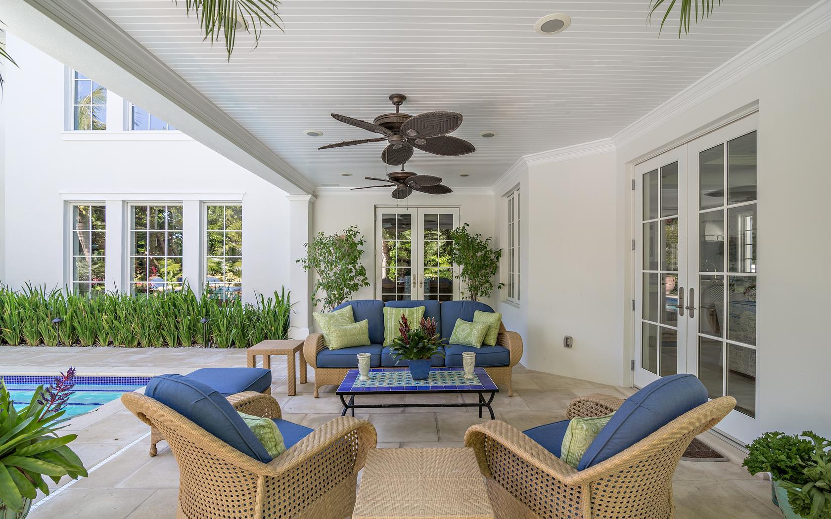 EL ENCANTO - Residential