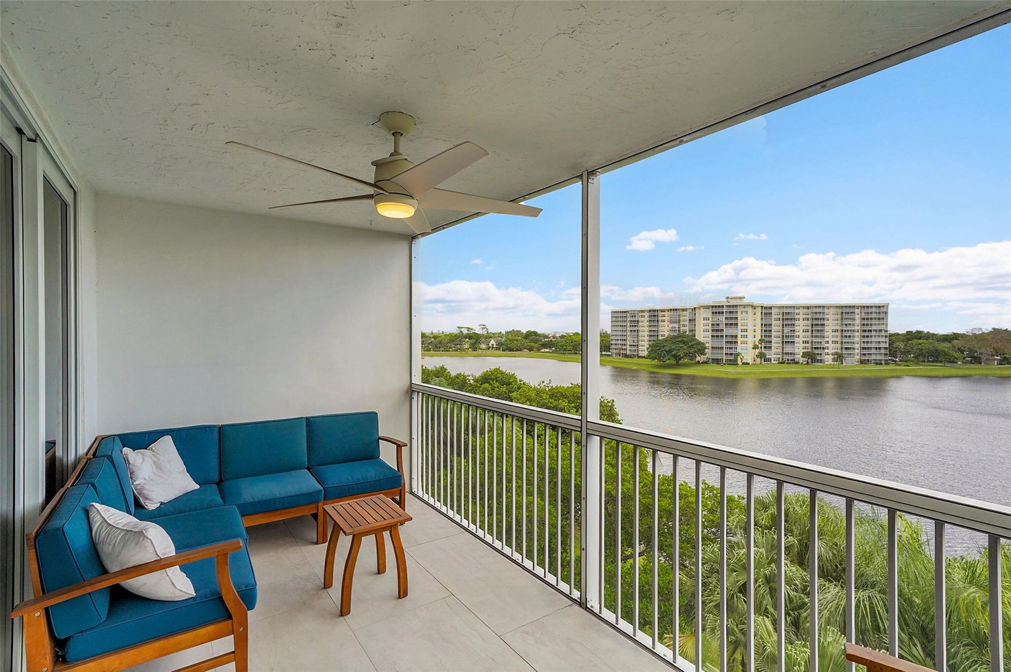 3051 N Course Dr 601