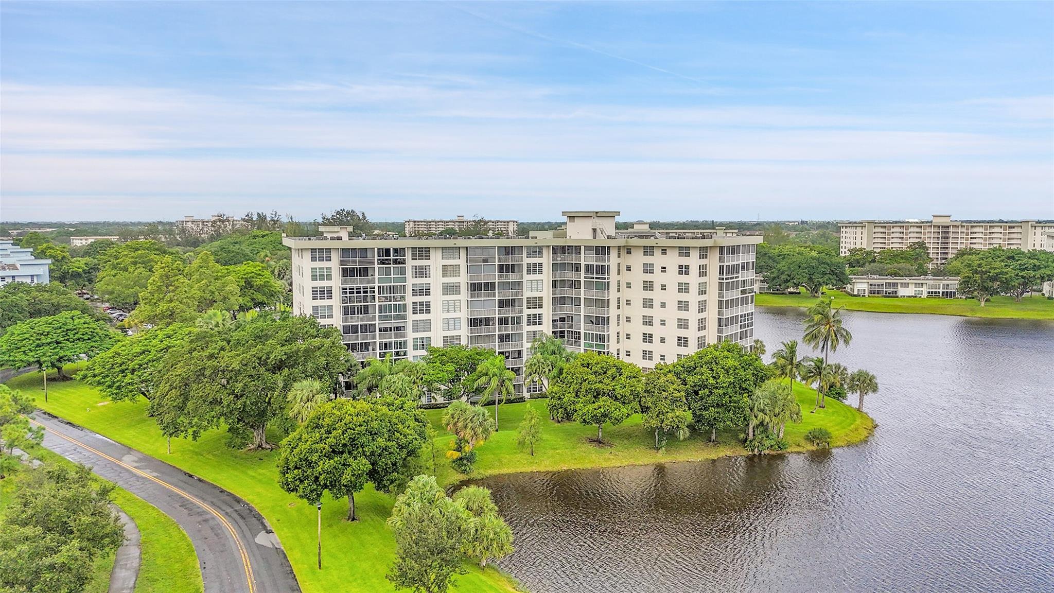 Palm-Aire Country Club - Residential