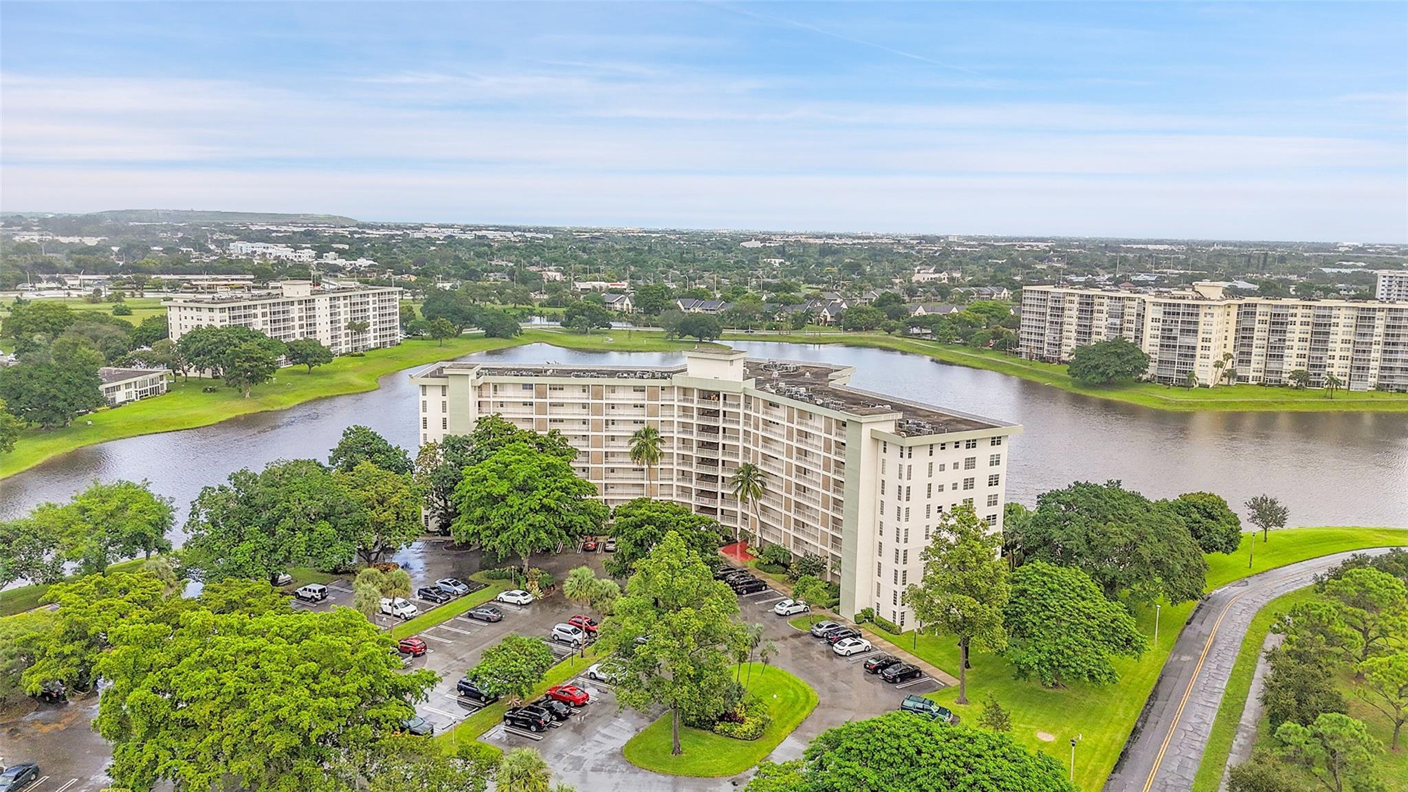 Palm-Aire Country Club - Residential
