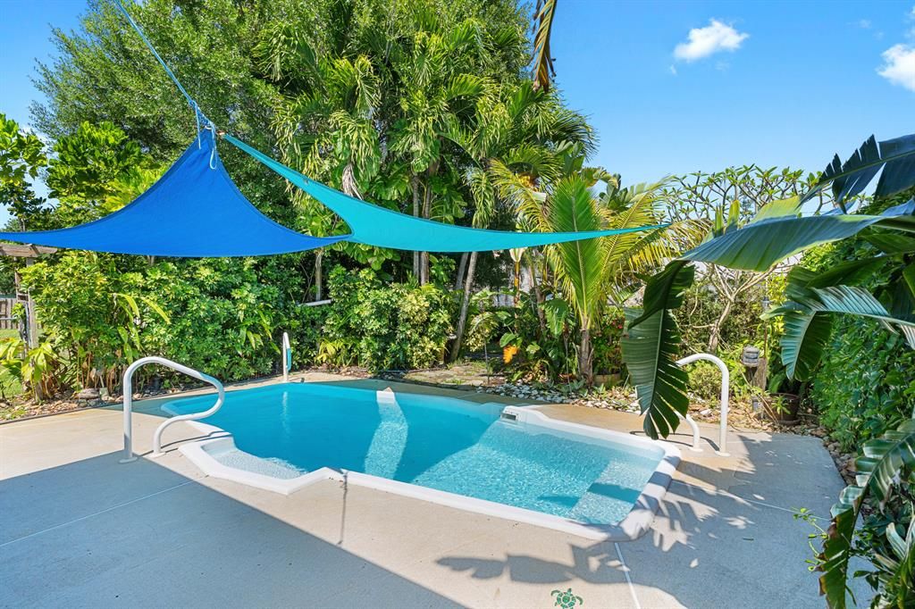 Photo of 5500 Hickory Drive, Fort Pierce, FL 34982 (MLS # R10710853)