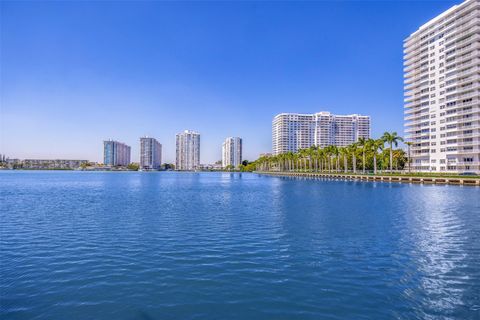18181 NE 31st Ct 804 Aventura FL 33160