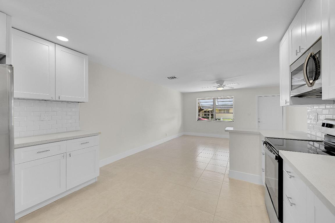 MAINLANDS OF TAMARAC LAKES - Residential