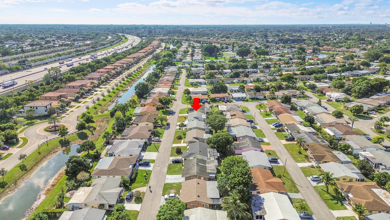 MAINLANDS OF TAMARAC LAKES - Residential