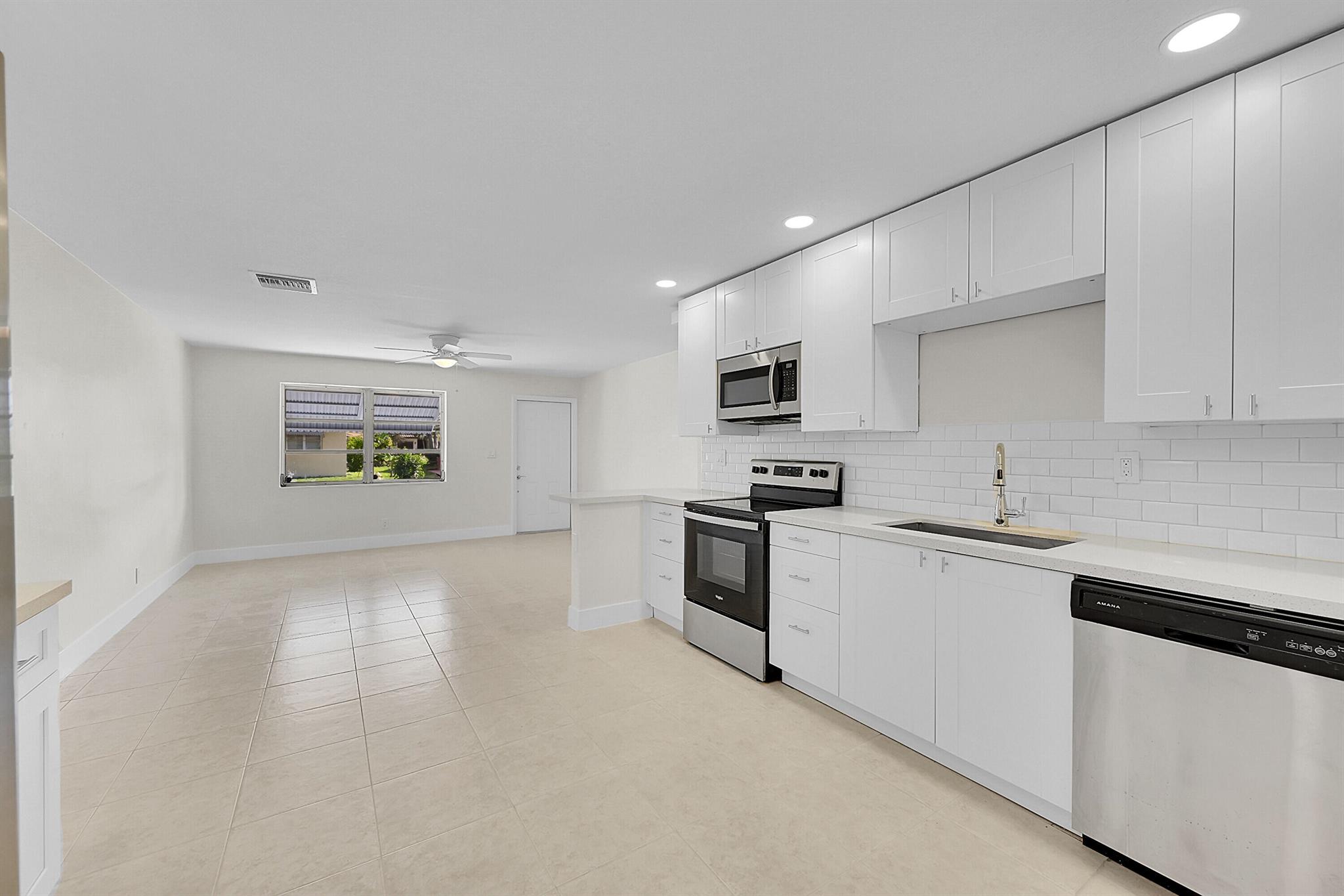 MAINLANDS OF TAMARAC LAKE - Residential