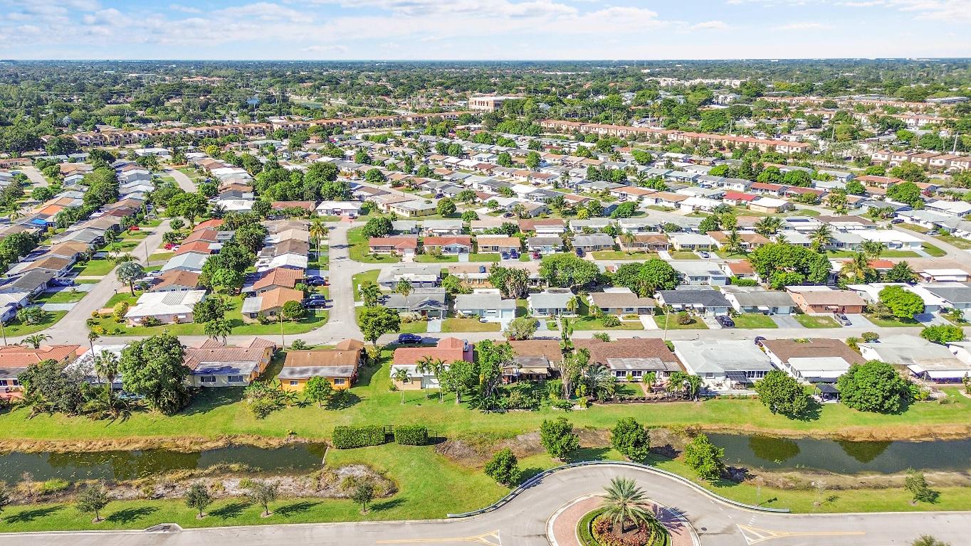 MAINLANDS OF TAMARAC LAKES - Residential
