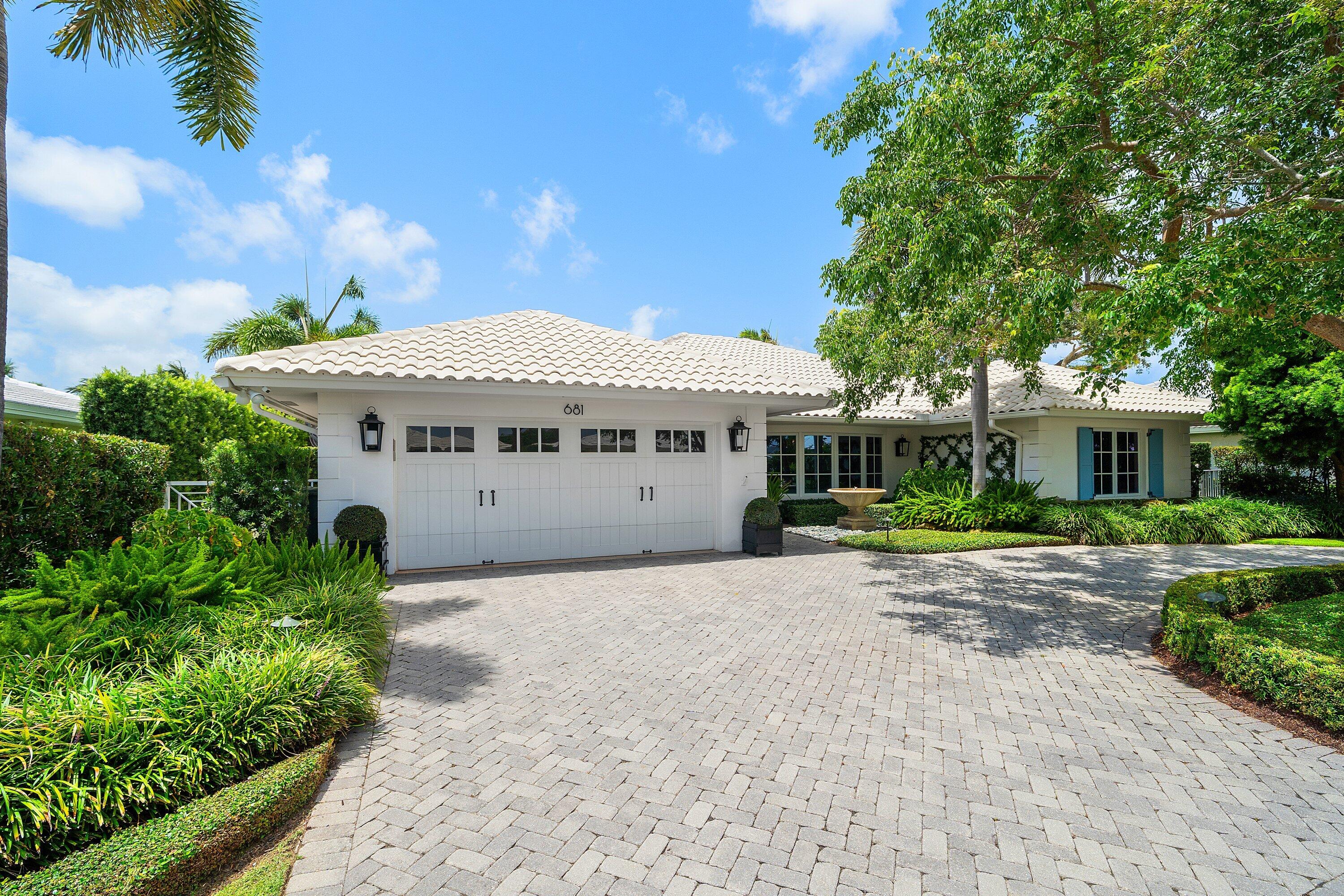 681 SW Elm Tree Lane