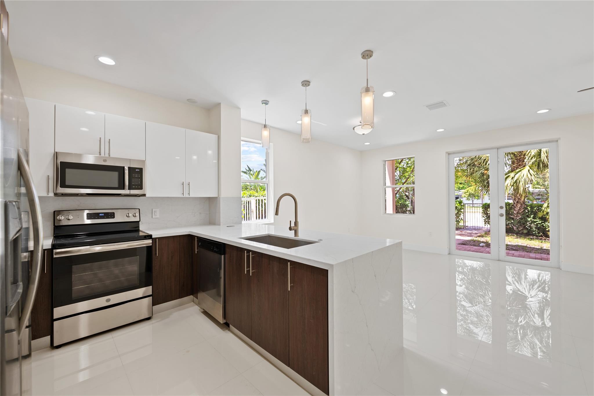 1434 SW 4th Ave 1434