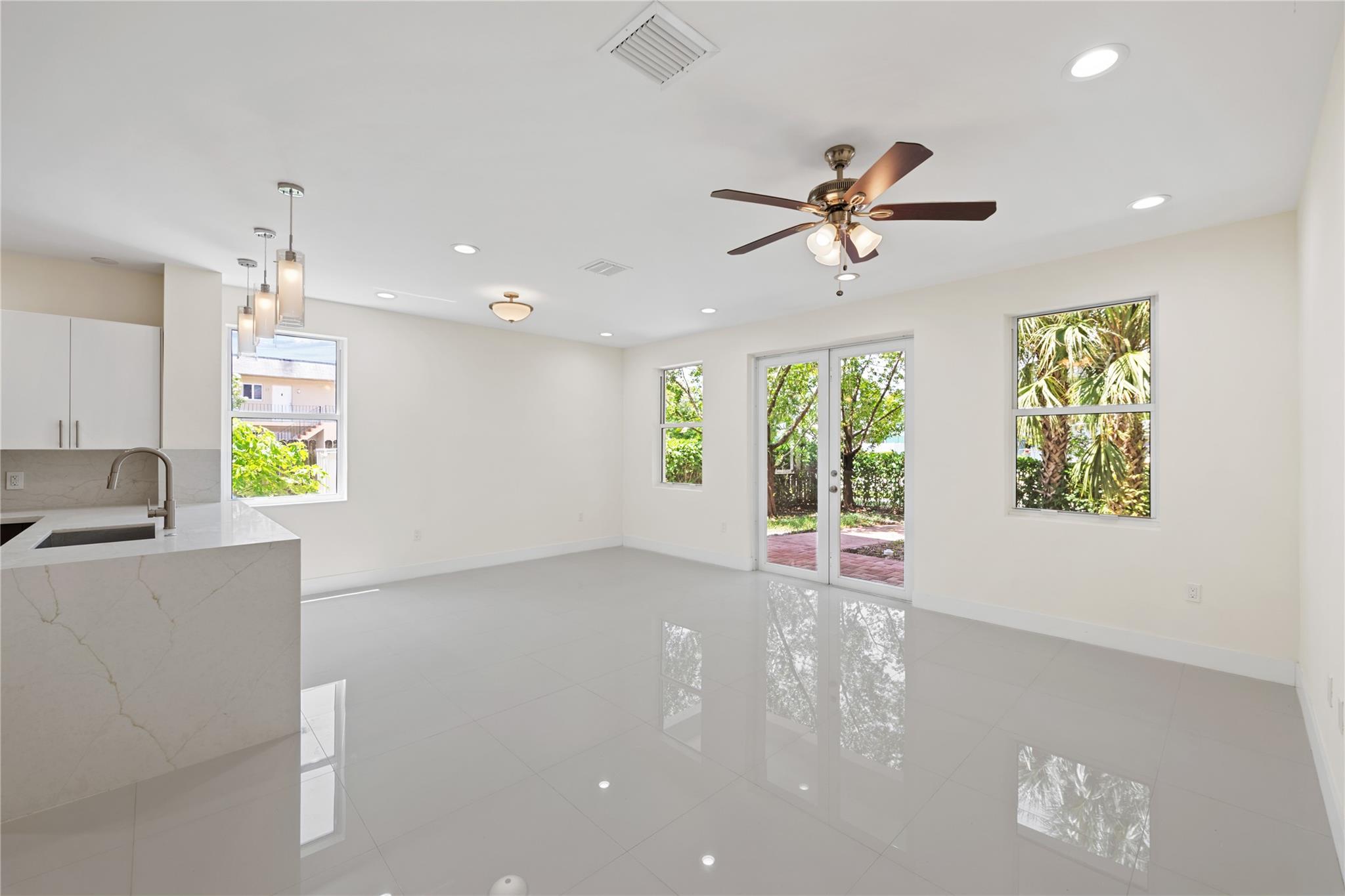 1434 SW 4th Ave 1434