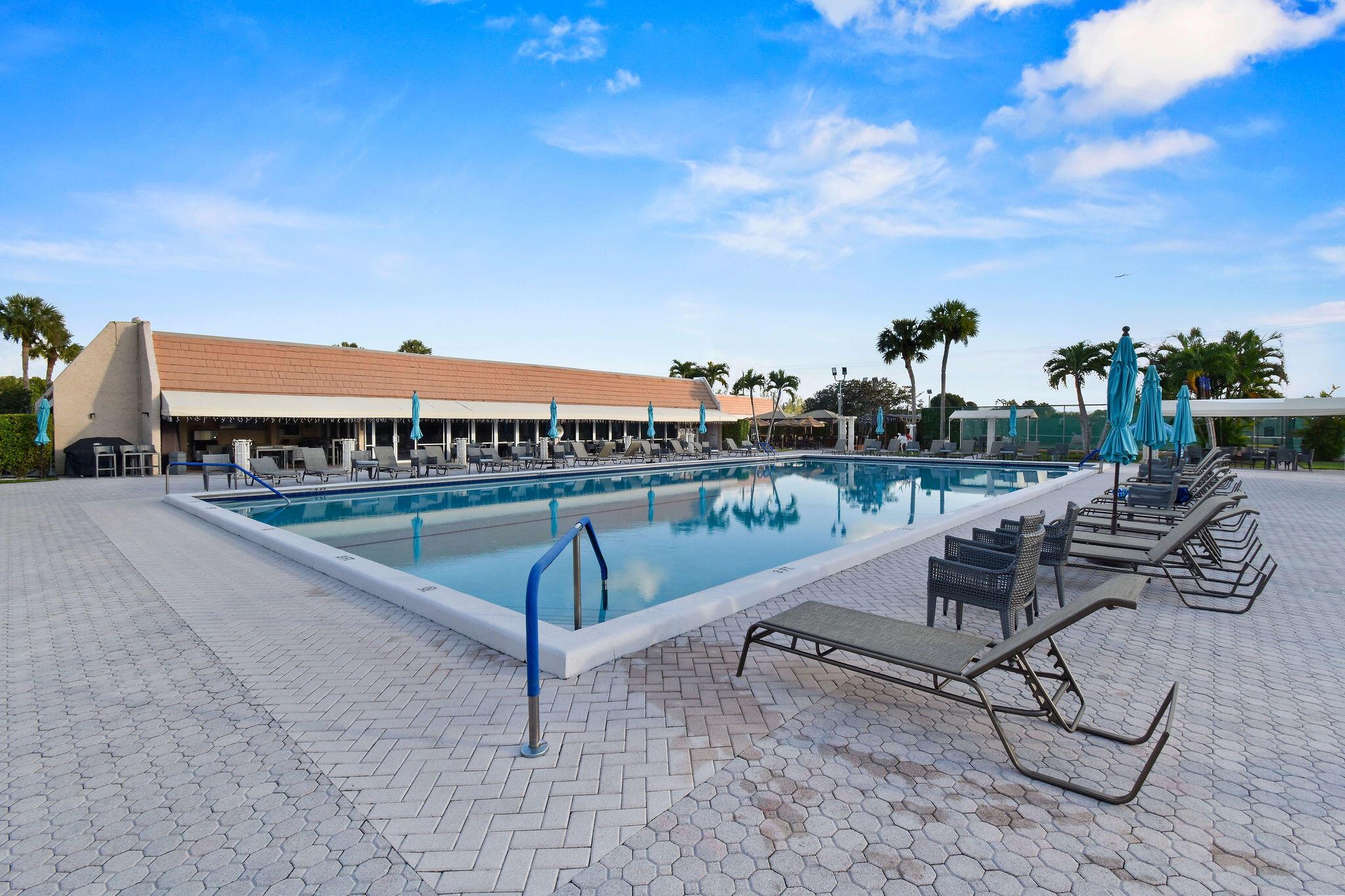 GOLDEN LAKES CONDO - Residential