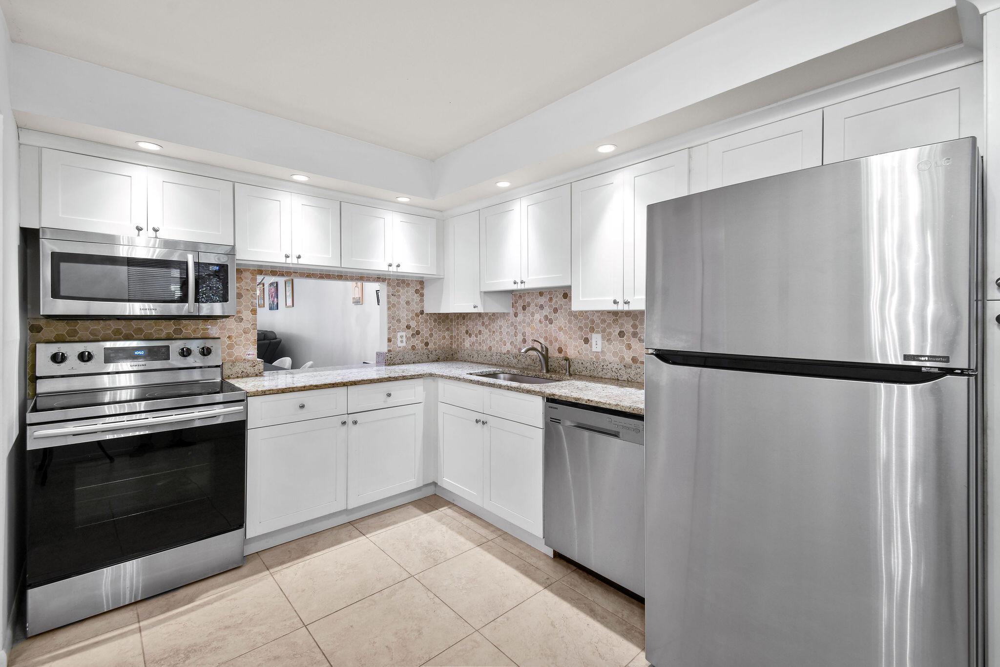 140 Lake Nancy Lane 112