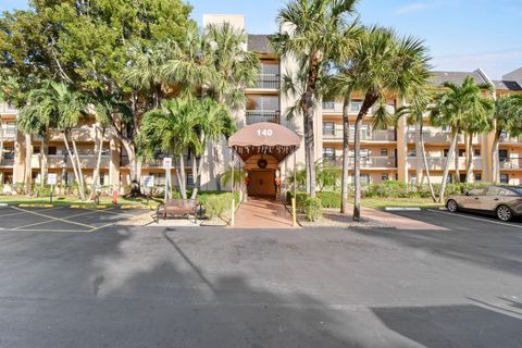 View photos, virtual tours, details... 140 Lake Nancy Lane 112 West Palm Beach FL 33411