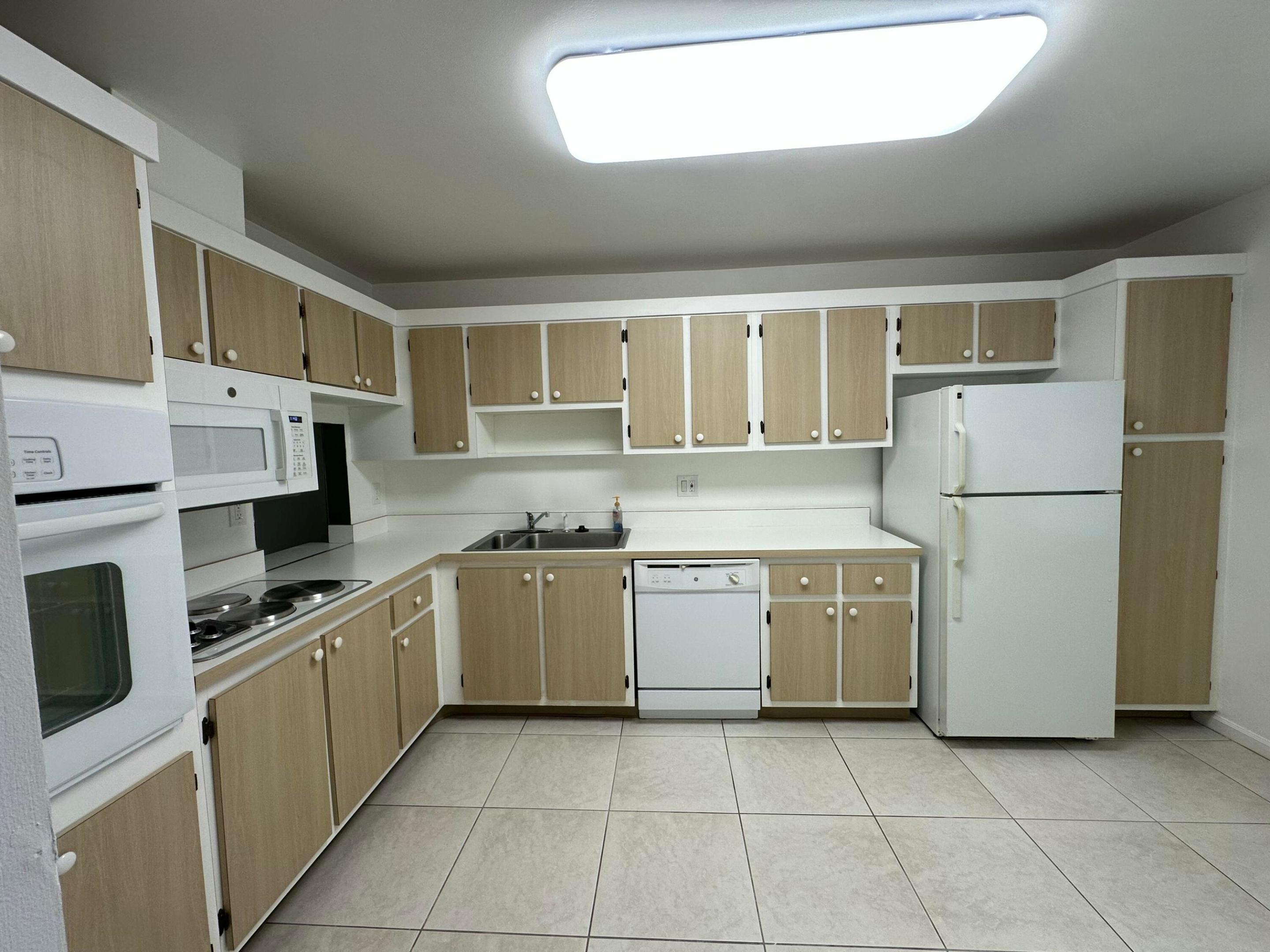 5775 W Fernley Drive W 112