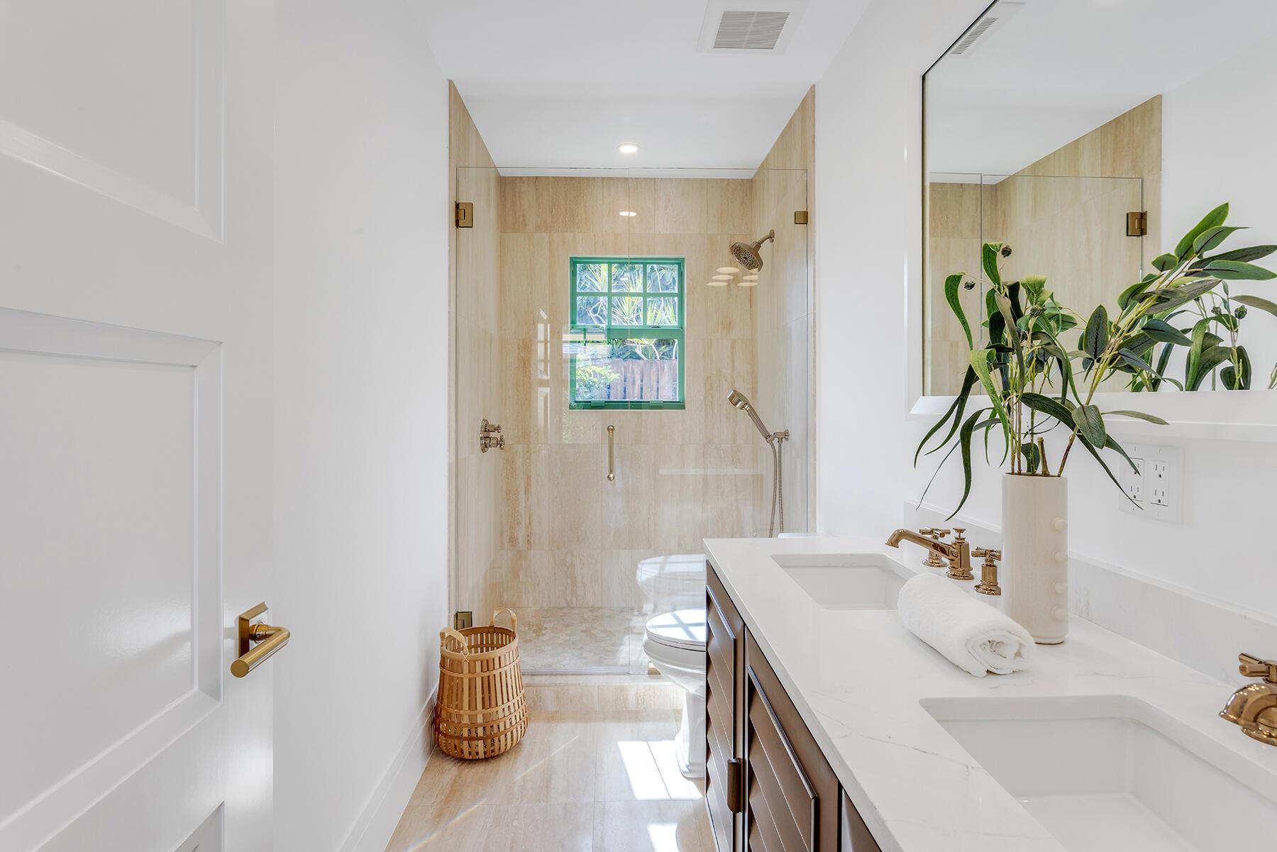 JEANETTE COURT - Residential