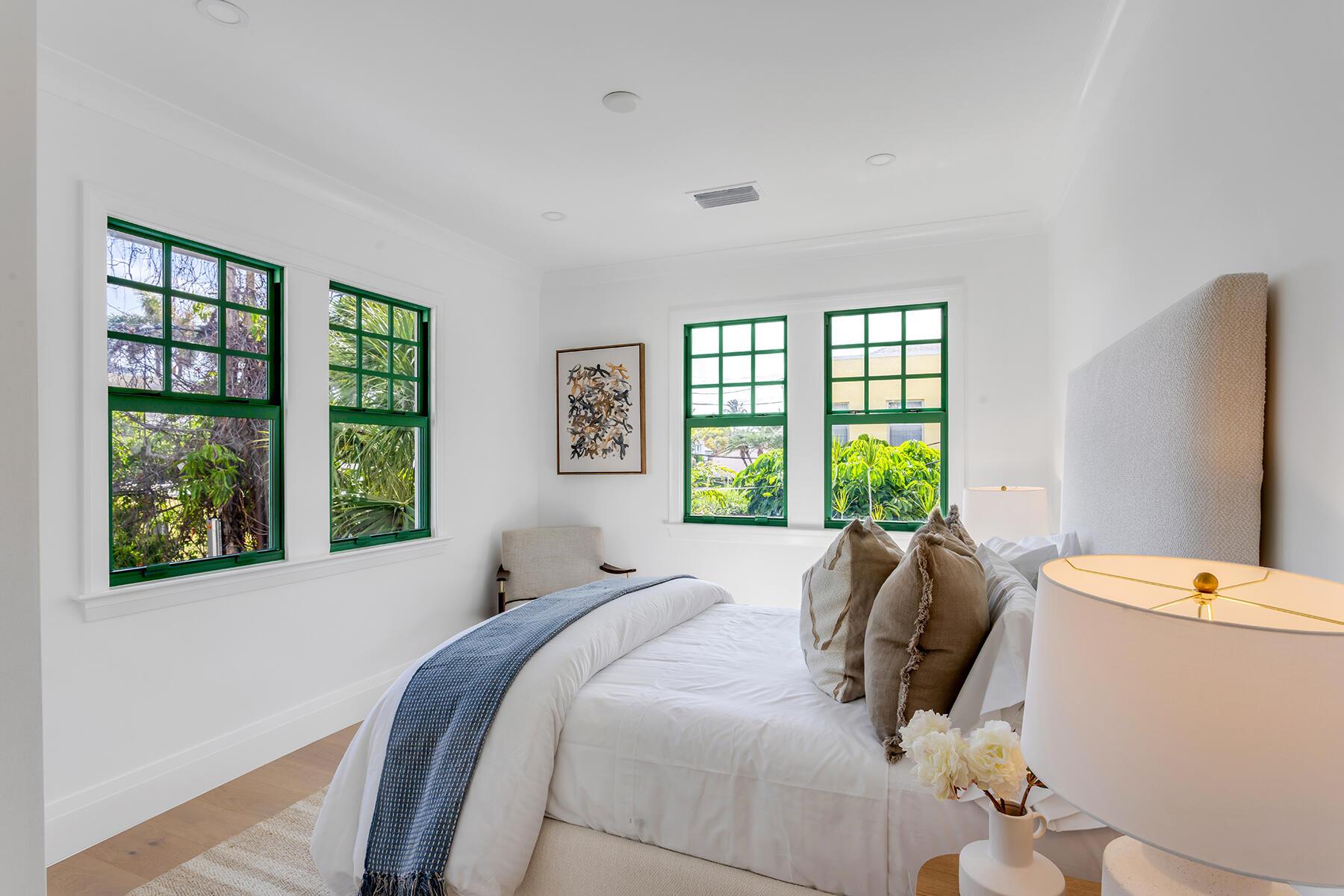 JEANETTE COURT - Residential