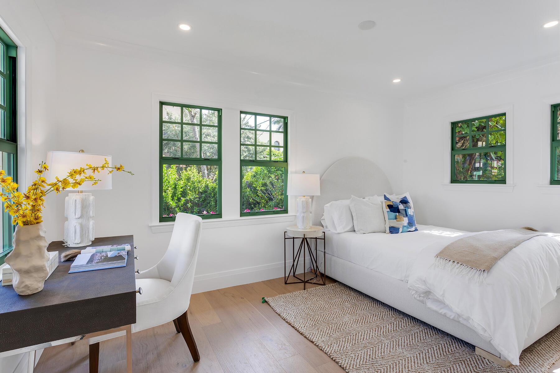 JEANETTE COURT - Residential