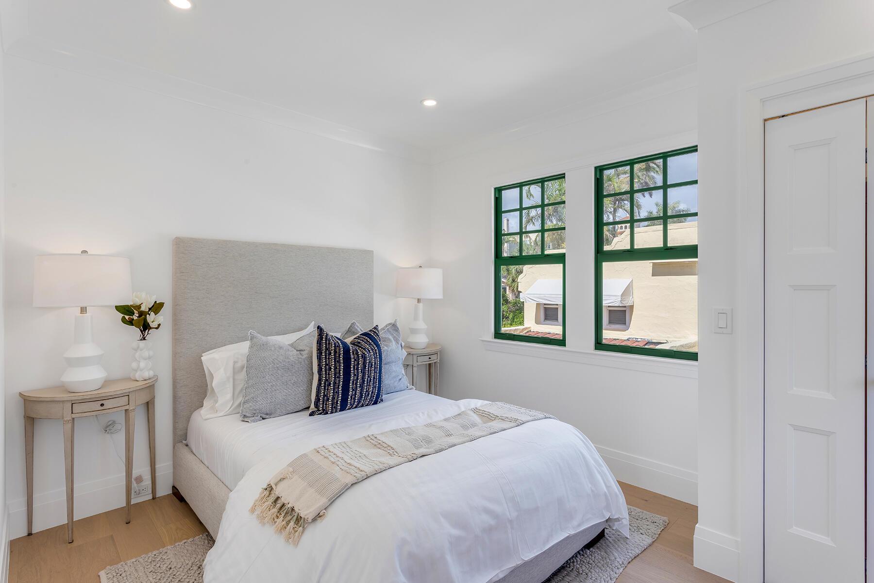 JEANETTE COURT - Residential