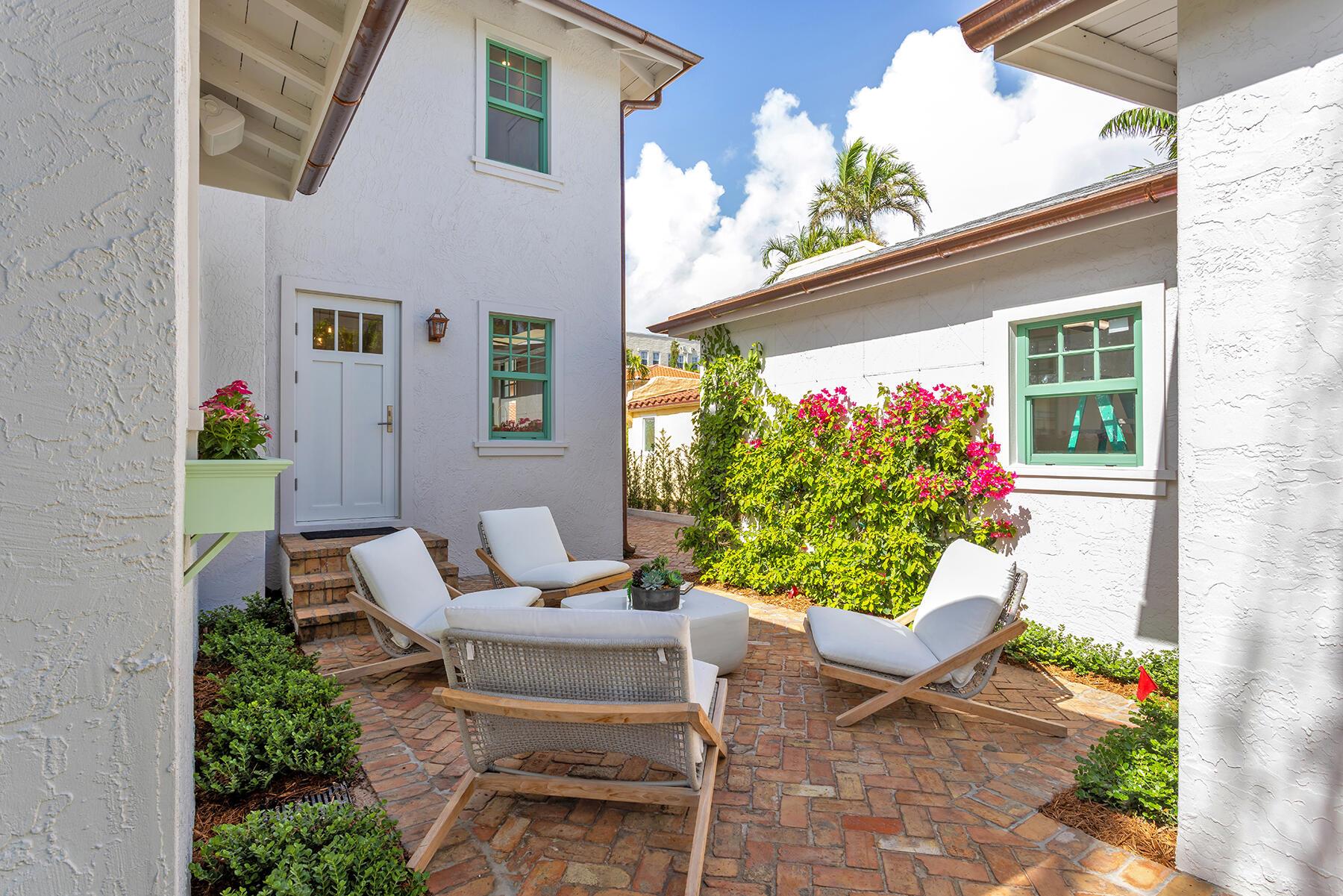 JEANETTE COURT - Residential