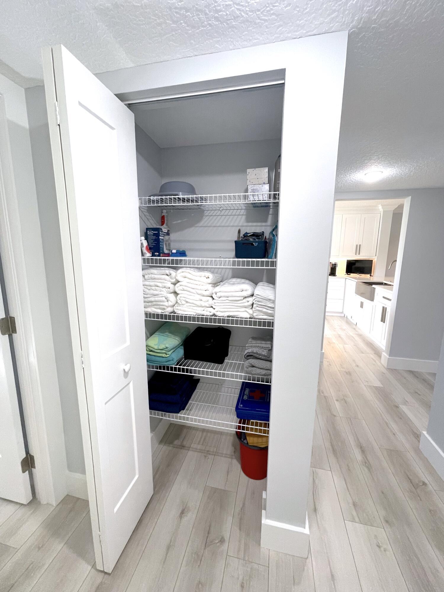 PINEWOOD CONDOS - Residential Lease