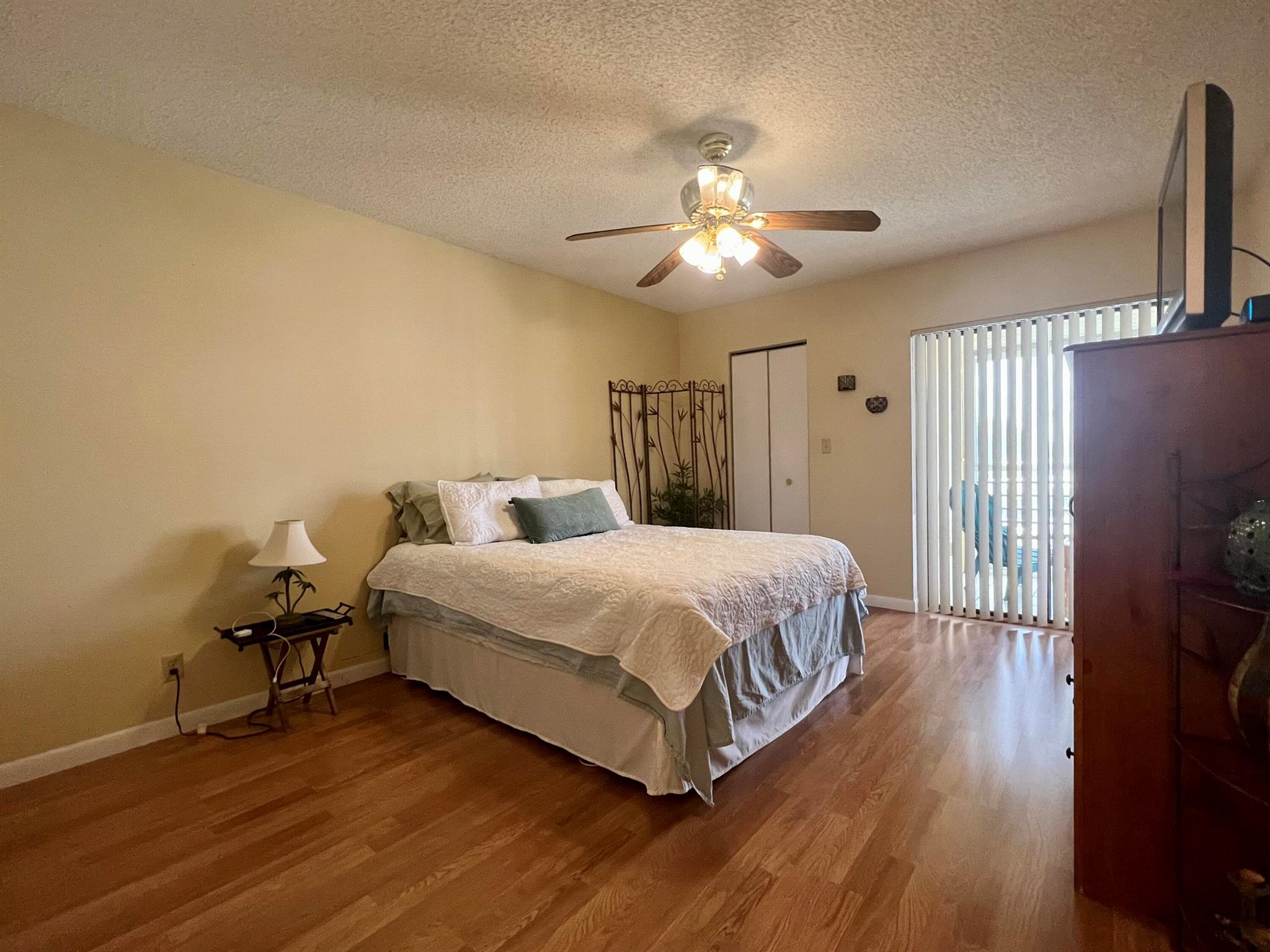 POINCIANA LAKES CONDO - Residential Lease