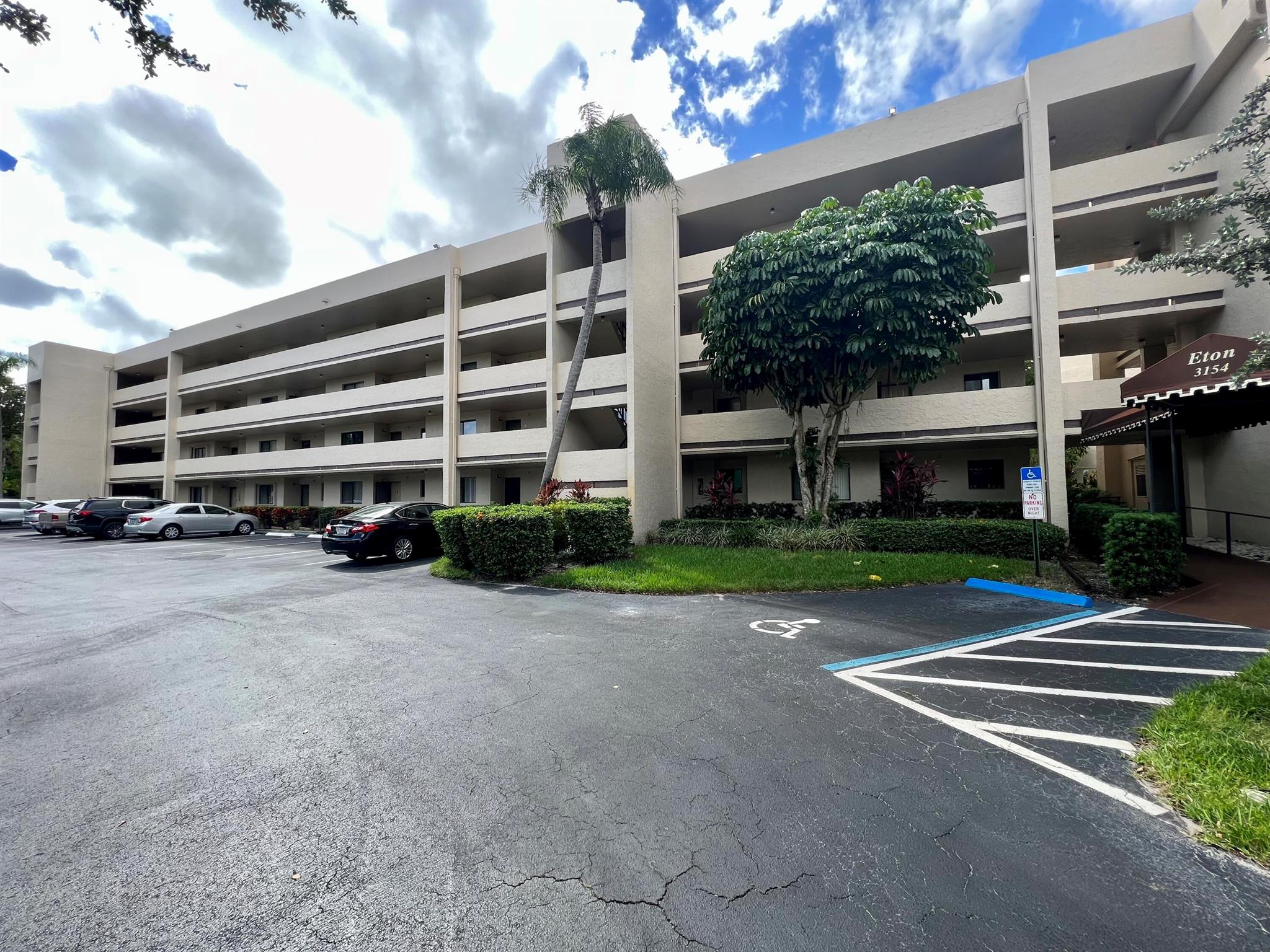 POINCIANA LAKES CONDO - Residential Lease