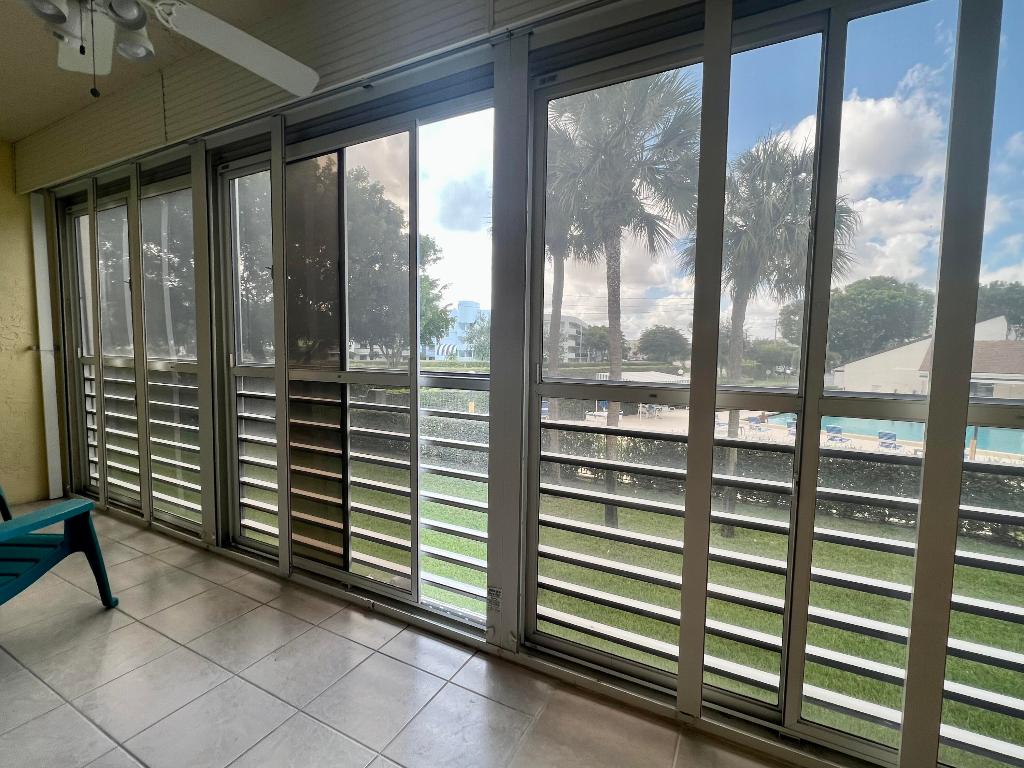 POINCIANA LAKES CONDO - Residential Lease