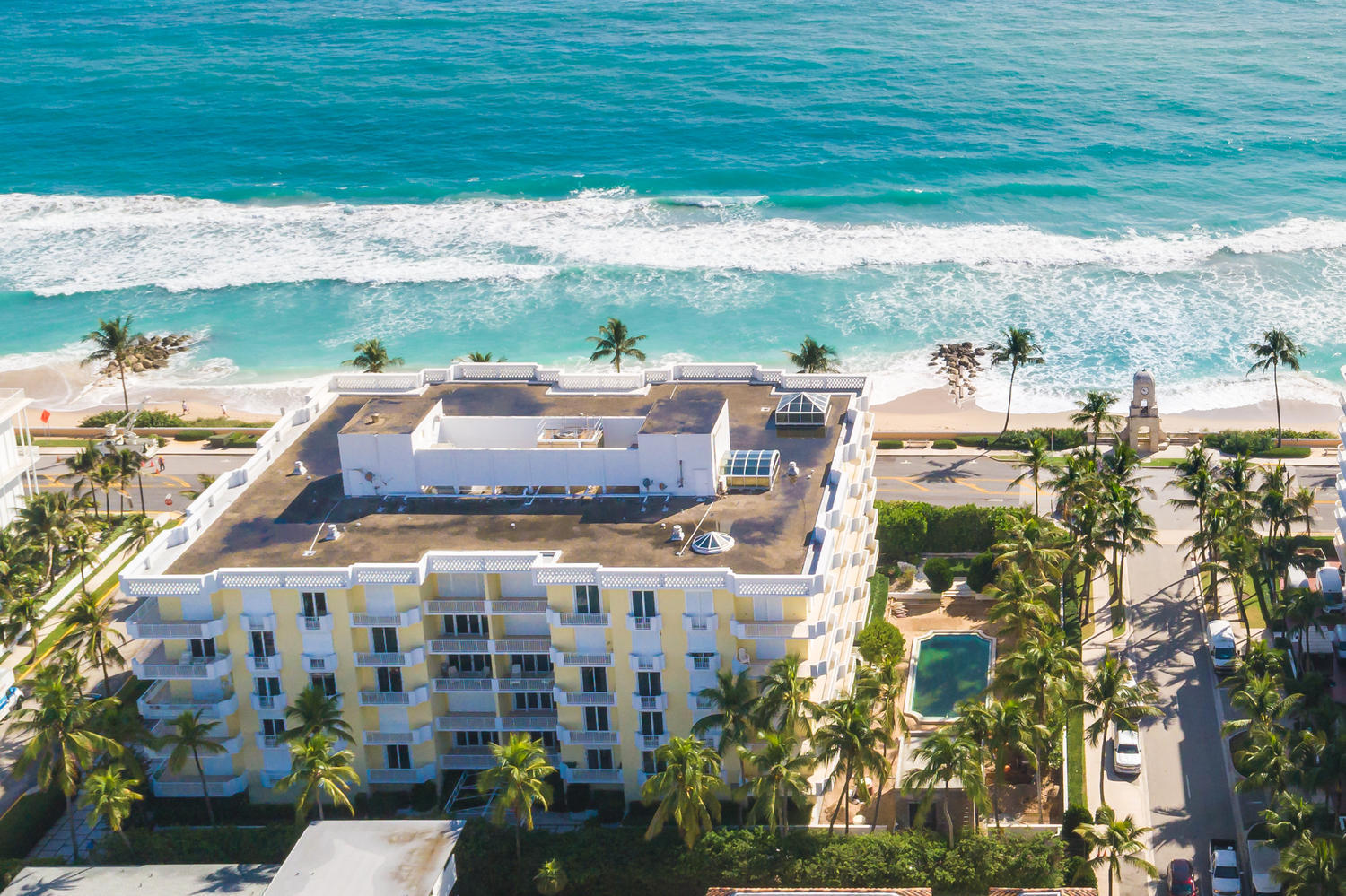 KIRKLAND HOUSE CONDO - Residential