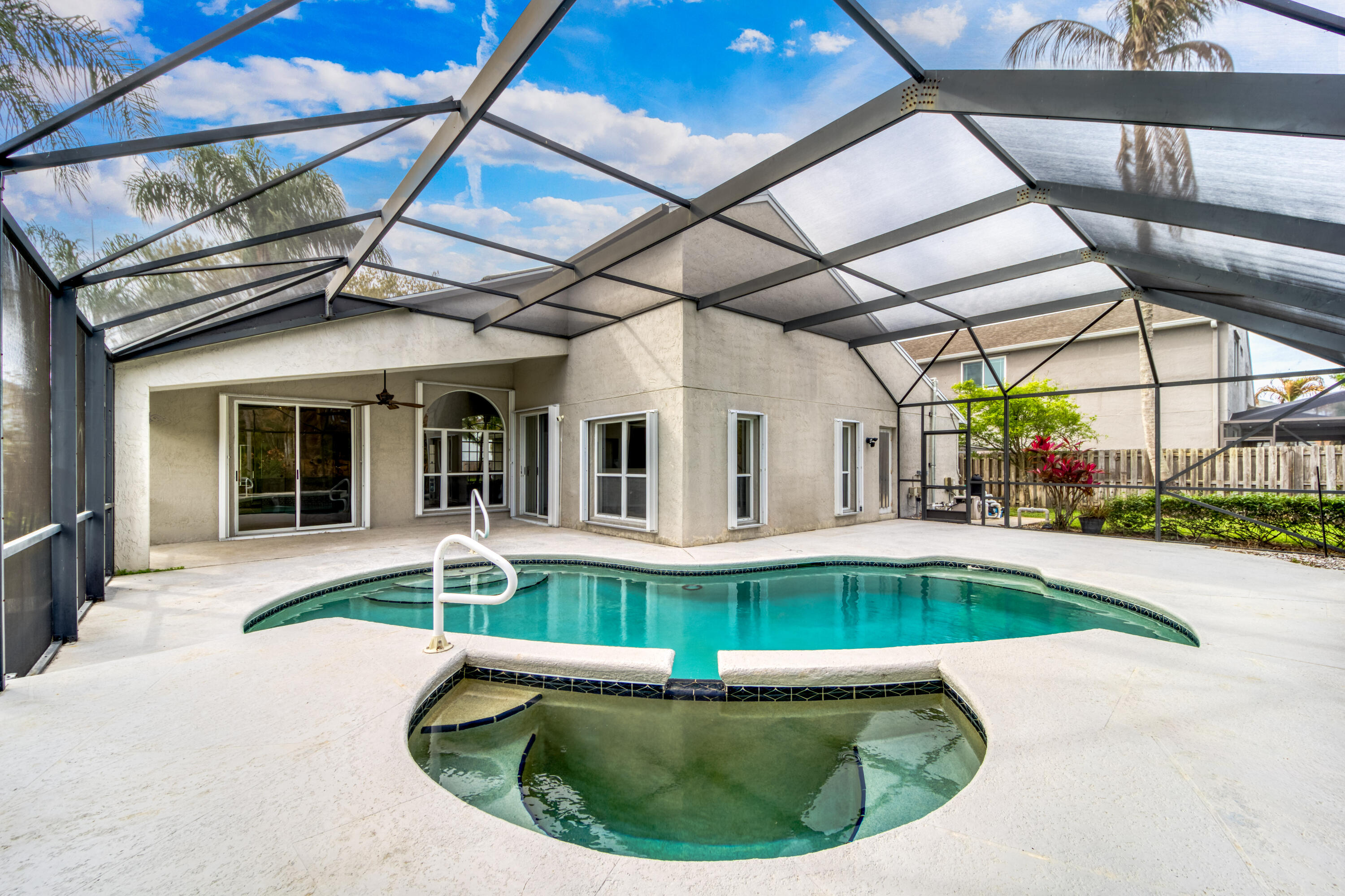 ISLESWORTH - Residential