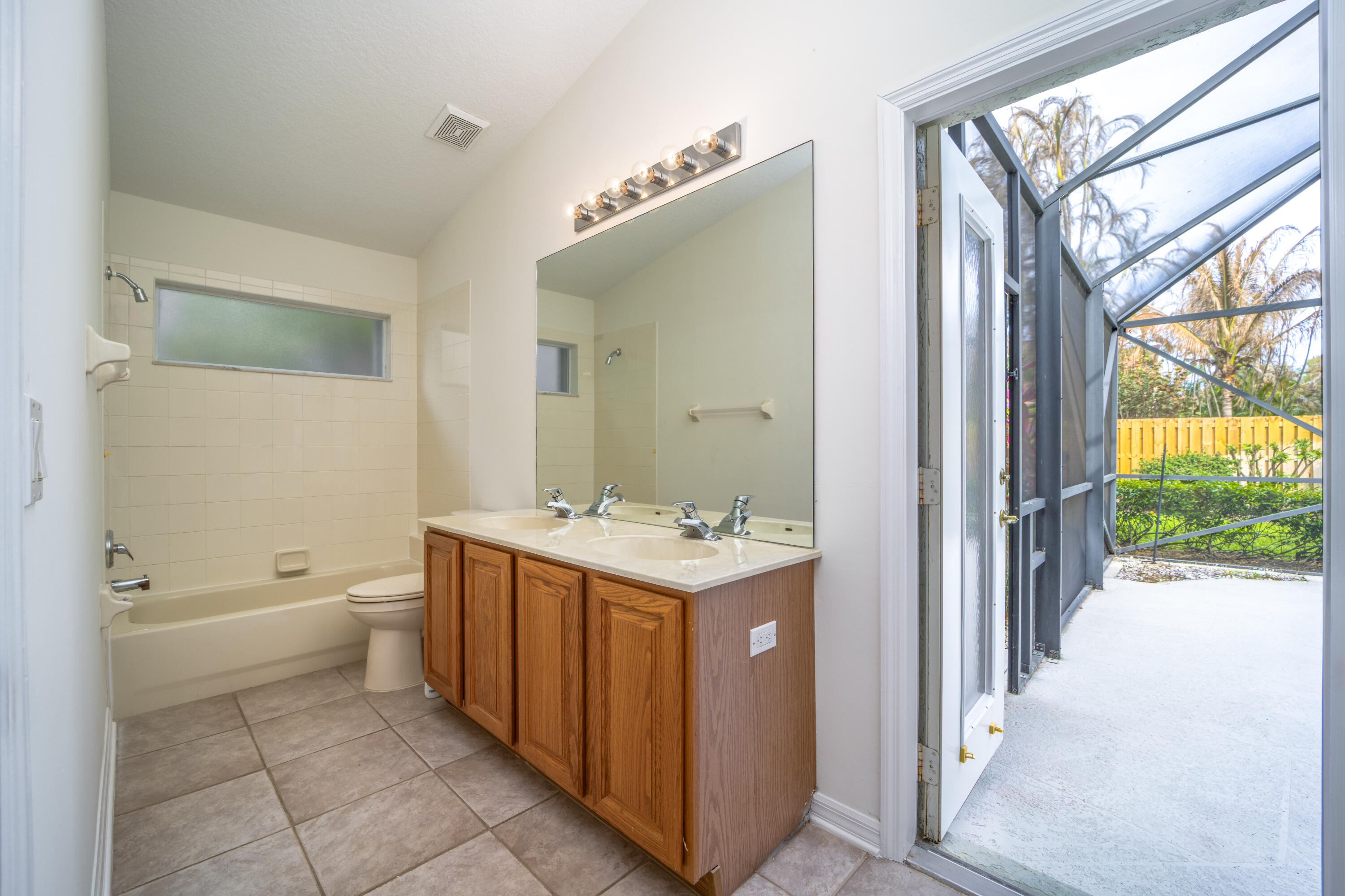 ISLESWORTH - Residential