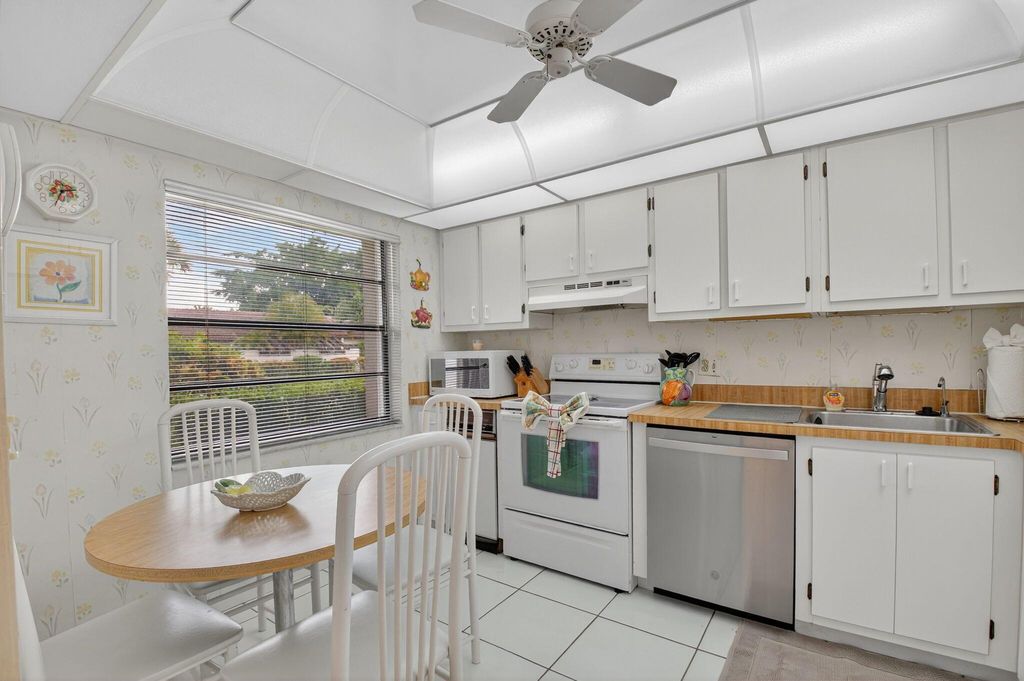 Photo of 7979 Eastlake Drive #3-A, Boca Raton, FL 33433 (MLS # R11105114)