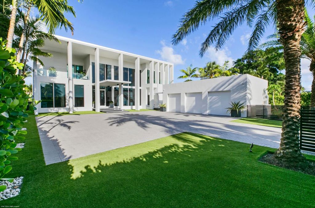 Photo of 14844 Palmwood Road, Palm Beach Gardens, FL 33410 (MLS # R11081252)