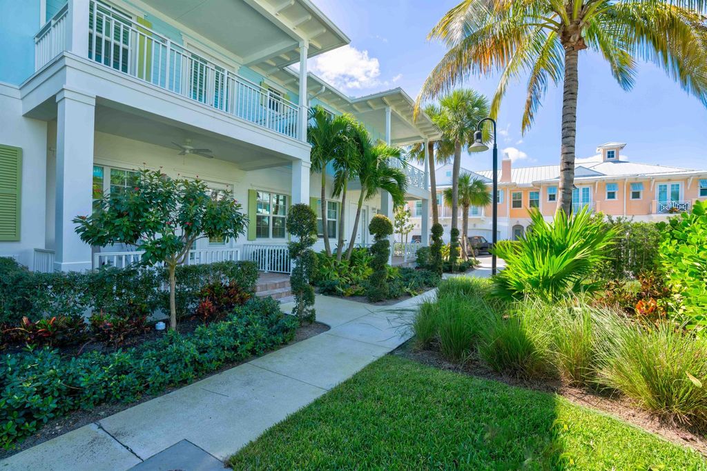 Photo of 412 Inlet Waters Circle, Jupiter, FL 33477 (MLS # R11090577)